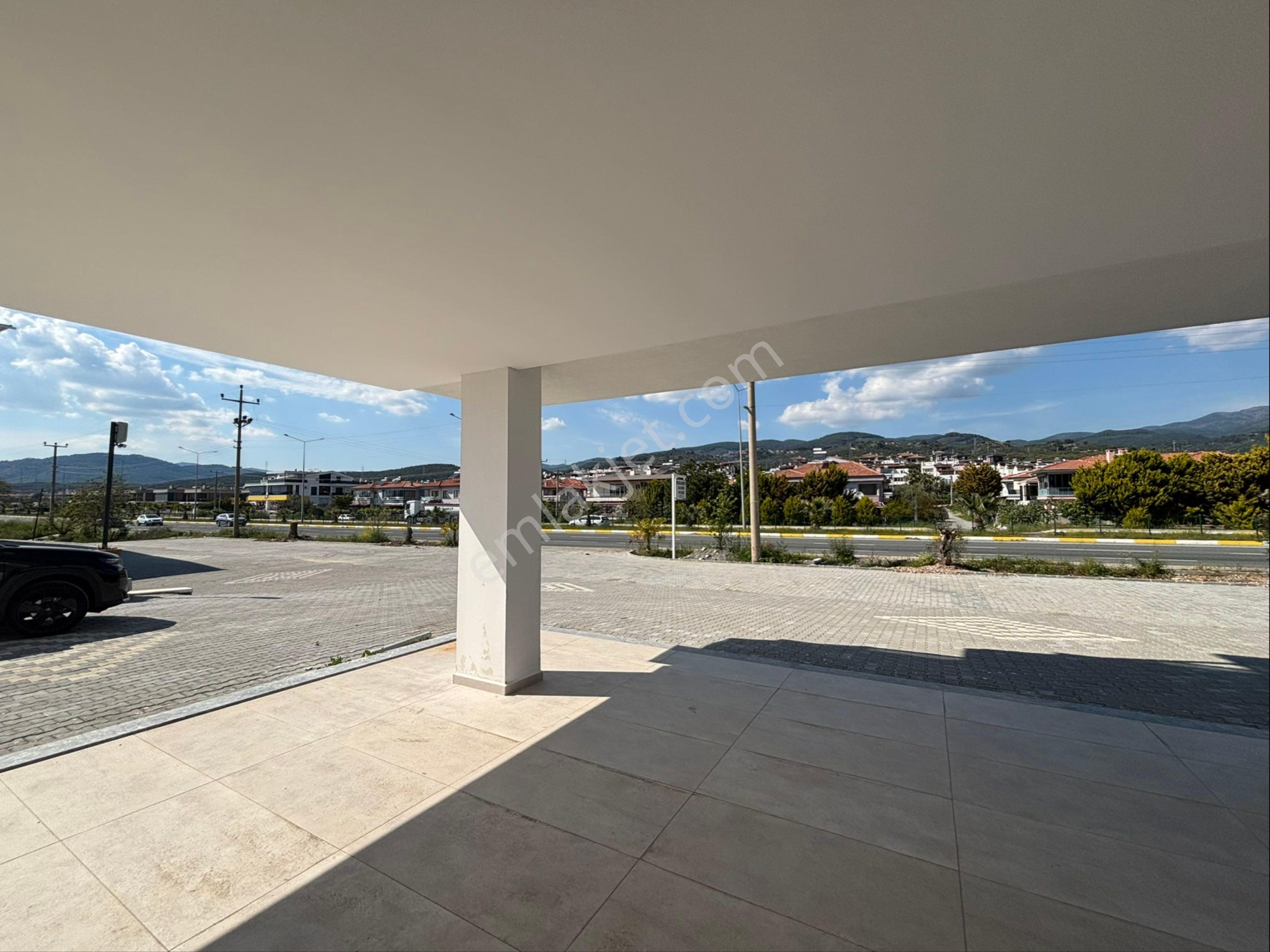 Ana Yol Üstü 30m Cepheli Kiralık Dükkan & Deposu - Görsel 16