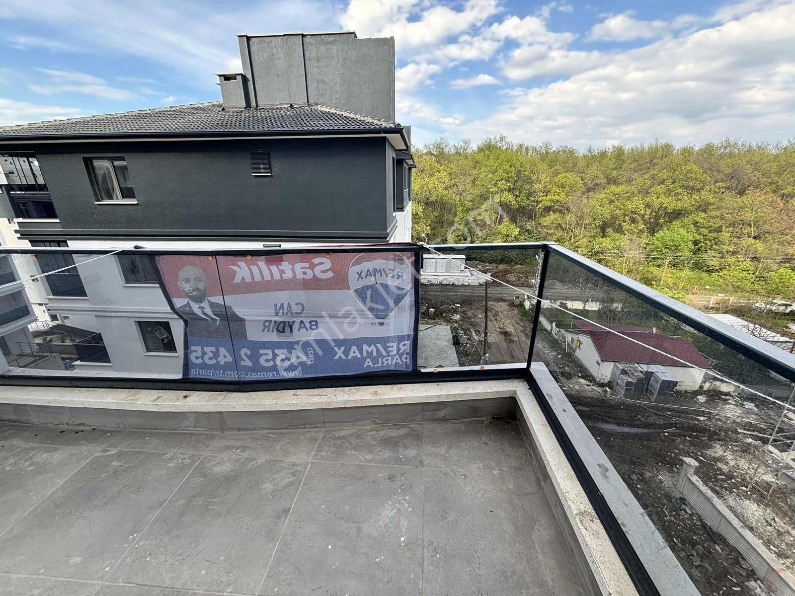 Remax / Can Baydır / Satılık 1+1 Havuzlu Sitede - Görsel 4