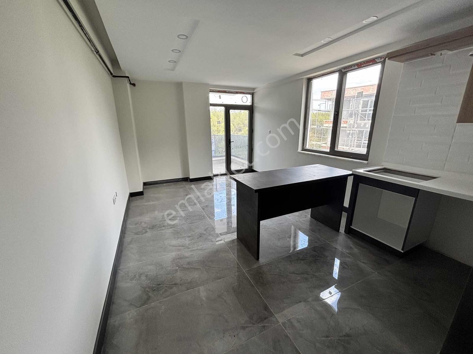 Remax / Can Baydır / Satılık 1+1 Havuzlu Sitede - Görsel 8
