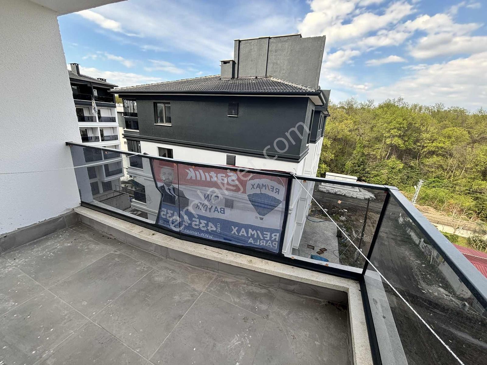Remax / Can Baydır / Satılık 1+1 Havuzlu Sitede - Görsel 3