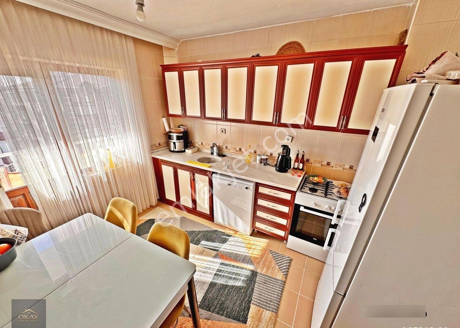 Baltacılar Caddesi Üzeri Ön Cephe Çift Balkonlu Kilerli Geniş 3+1 140 M ² - Görsel 28