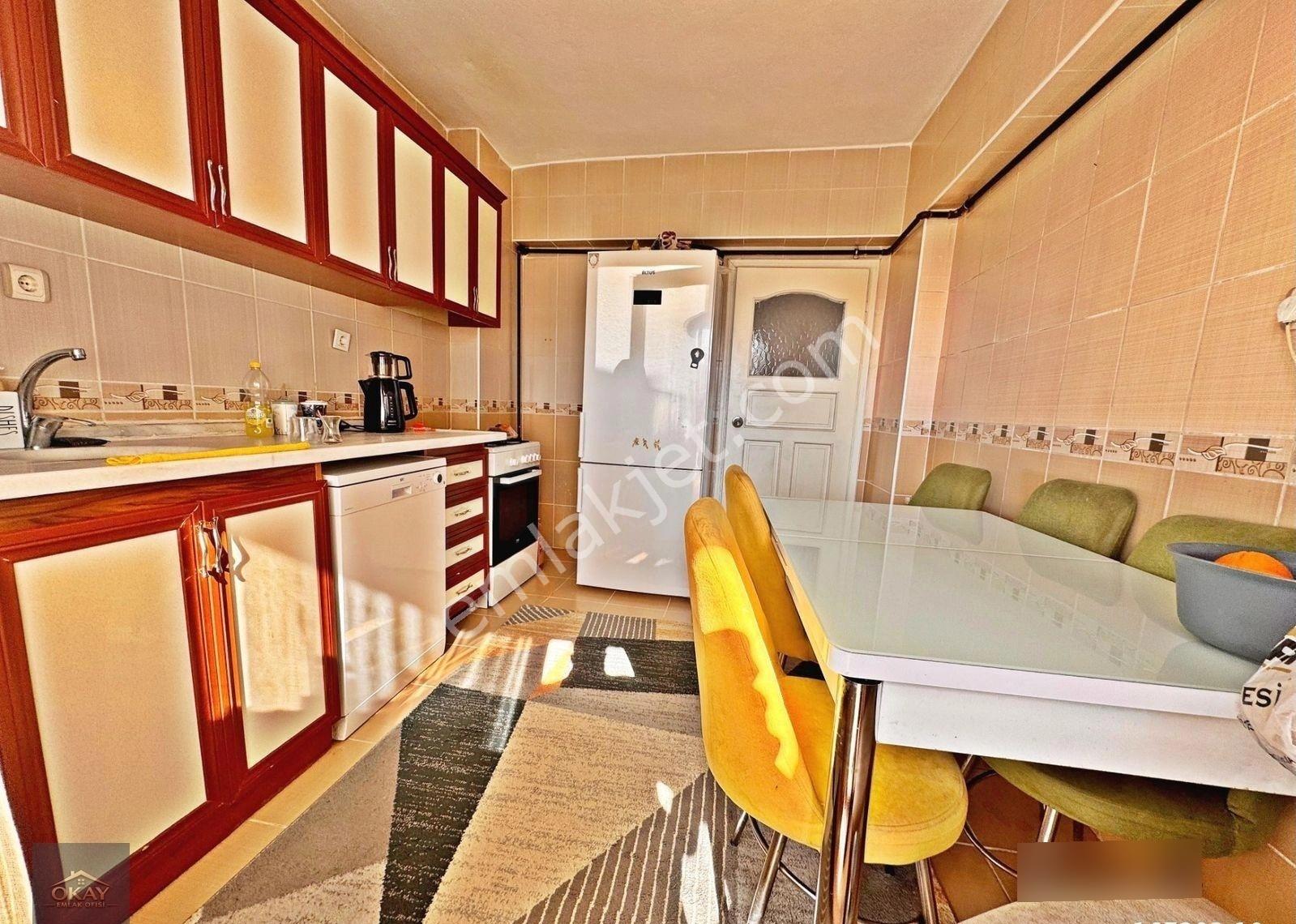 Baltacılar Caddesi Üzeri Ön Cephe Çift Balkonlu Kilerli Geniş 3+1 140 M ² - Görsel 27