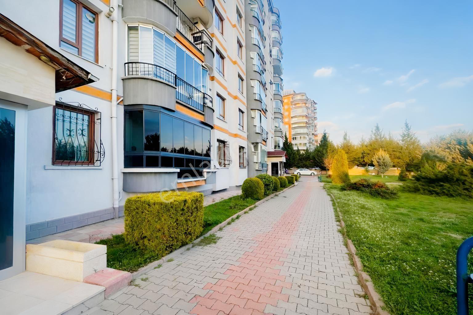 Kardelen Mahallesinde Yapılı Ebeveyn Banyolu 3+1 Satılık Daire - Görsel 3