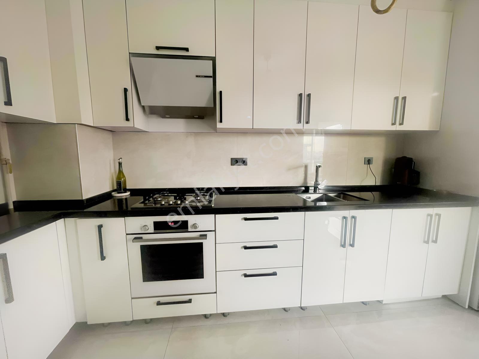 Kardelen Mahallesinde Yapılı Ebeveyn Banyolu 3+1 Satılık Daire - Görsel 32