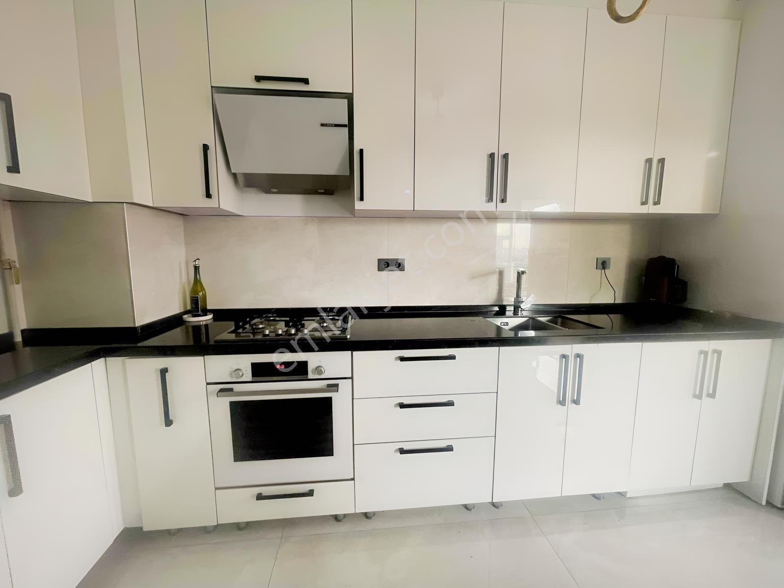 Kardelen Mahallesinde Yapılı Ebeveyn Banyolu 3+1 Satılık Daire - Görsel 17