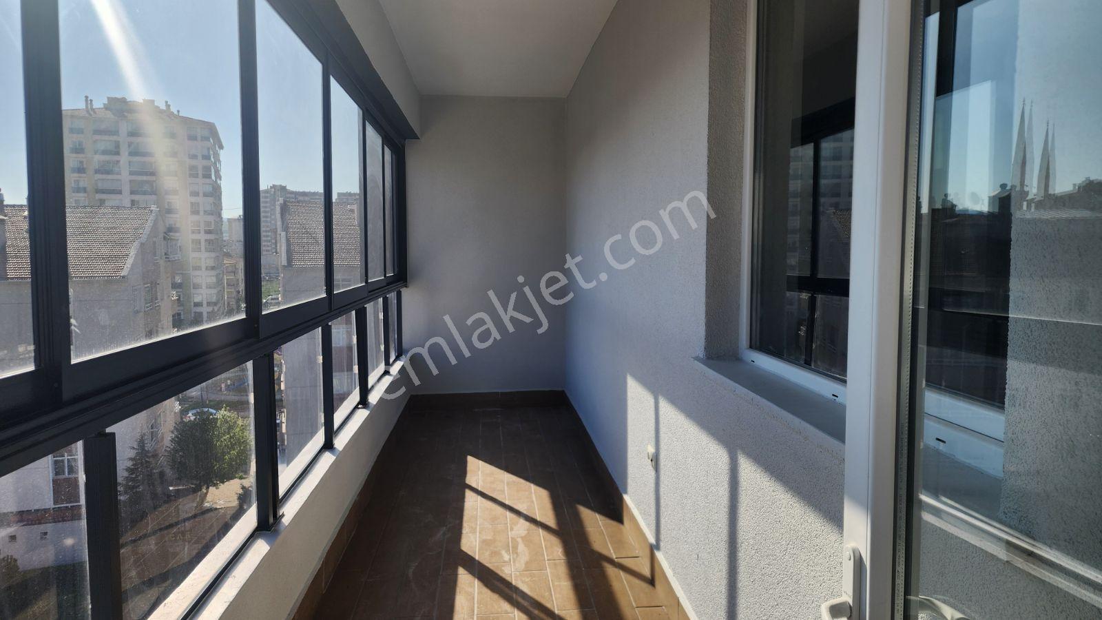 Sincan Gökçek Mah. Kapalı Otoparklı 2+1 Boş Satılık Daire - Görsel 25