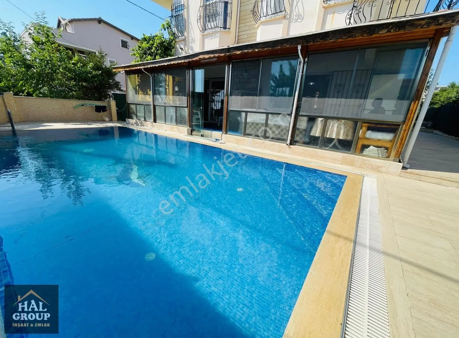 Hal İnşaat Firmasından Şehirden Uzak! İki Adet Villa Havuzlu