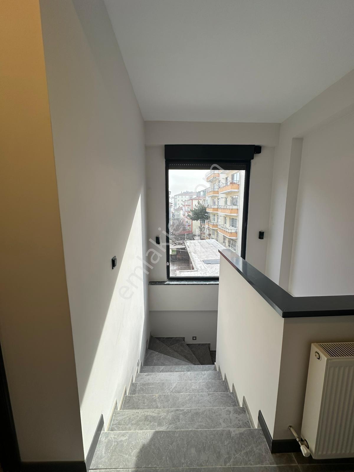 Çorum Bahçelievler'de Satılık 3+1 Dubleks Villa, 150m² Kullanım - Görsel 3