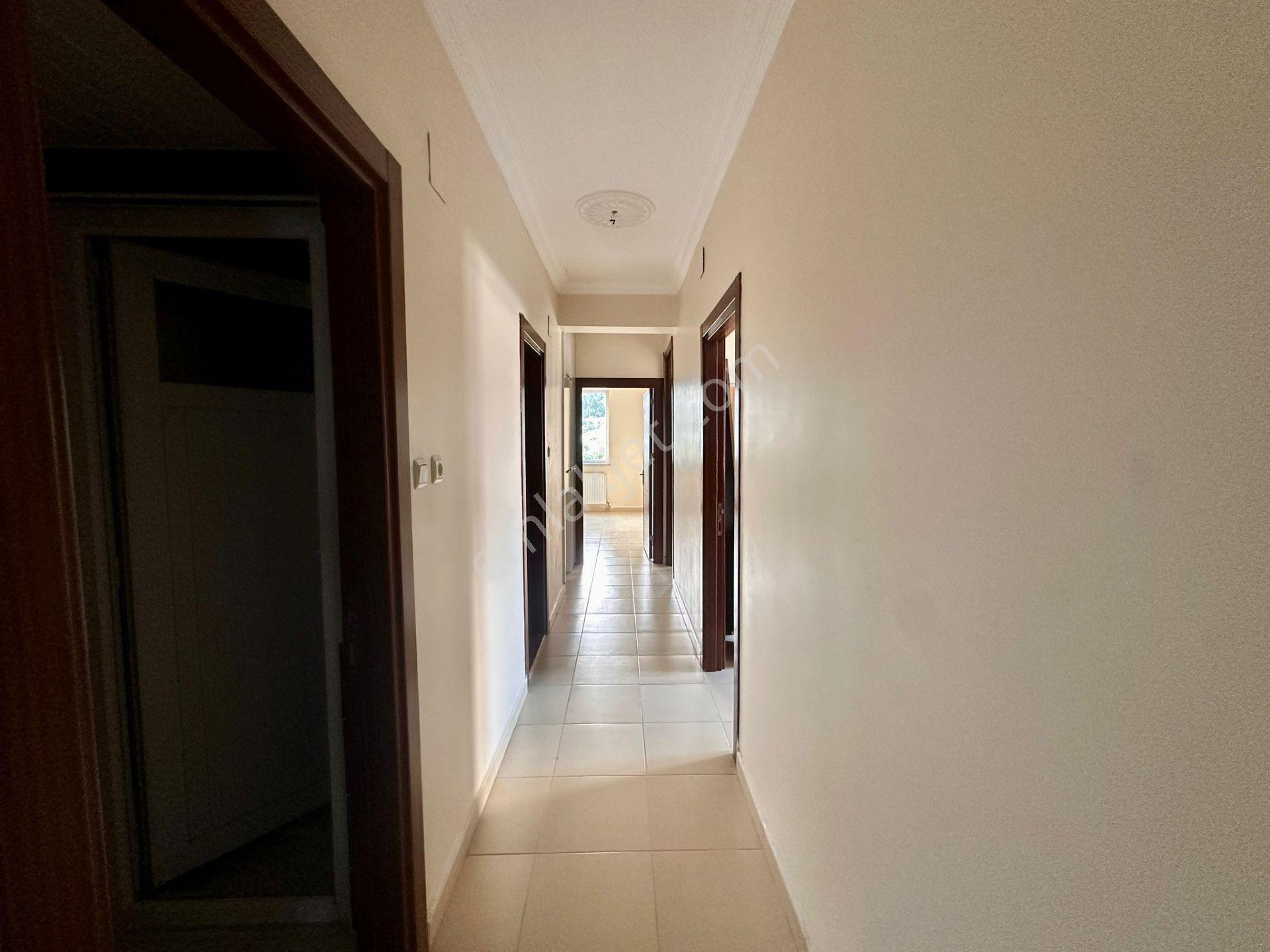 Amazon'dan Adliye Civarı Ana Cadde Üzeri Geniş Satılık 4+1 Daire - Görsel 22
