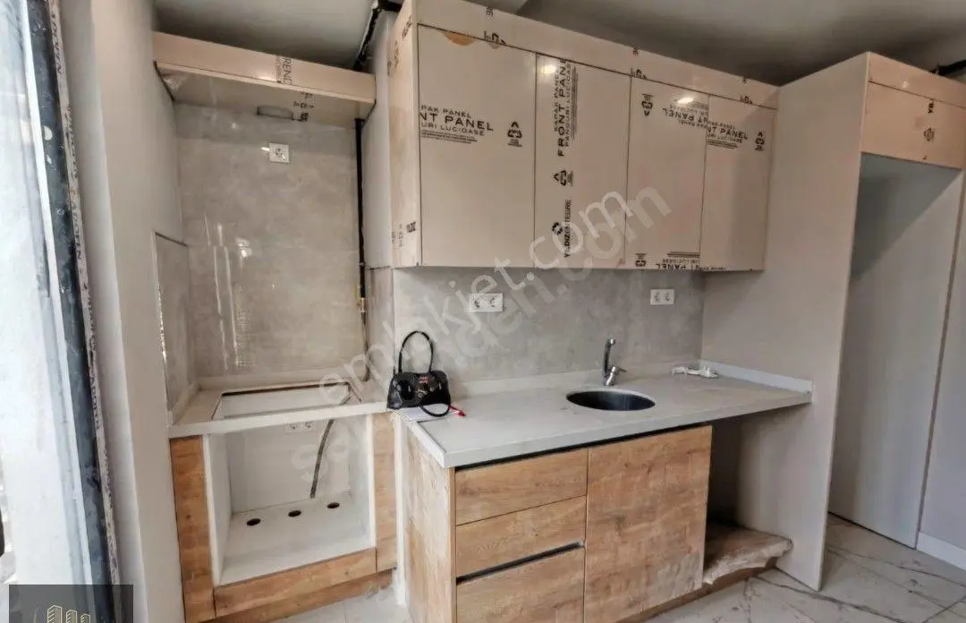 Kaçmaz Emlaktan Derince Çenedağda Kiralık 2+1 Ara Kat Sıfır Daire - Görsel 9