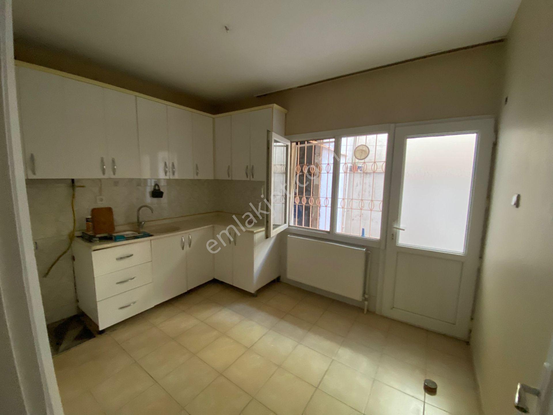 Buca Uçanyol Kavşak Yanı Çamlık Mah.de 2+1 90m2 Dgazlı Y.giriş Ayrı Mutfak Kiralık Daire - Görsel 11