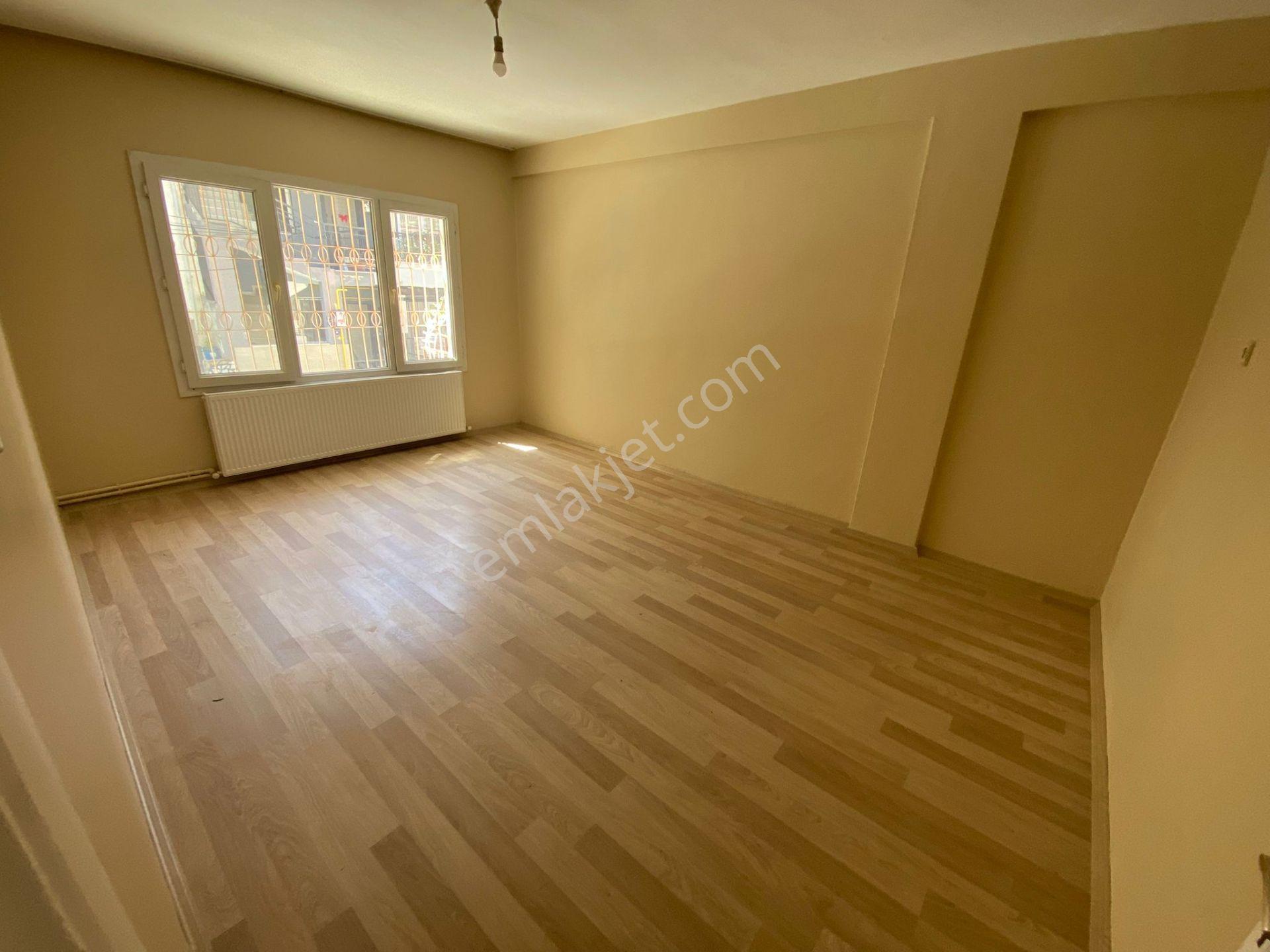 Buca Uçanyol Kavşak Yanı Çamlık Mah.de 2+1 90m2 Dgazlı Y.giriş Ayrı Mutfak Kiralık Daire - Görsel 3