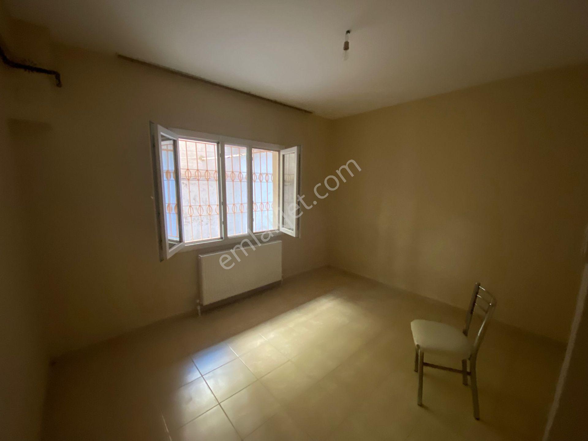 Buca Uçanyol Kavşak Yanı Çamlık Mah.de 2+1 90m2 Dgazlı Y.giriş Ayrı Mutfak Kiralık Daire - Görsel 10