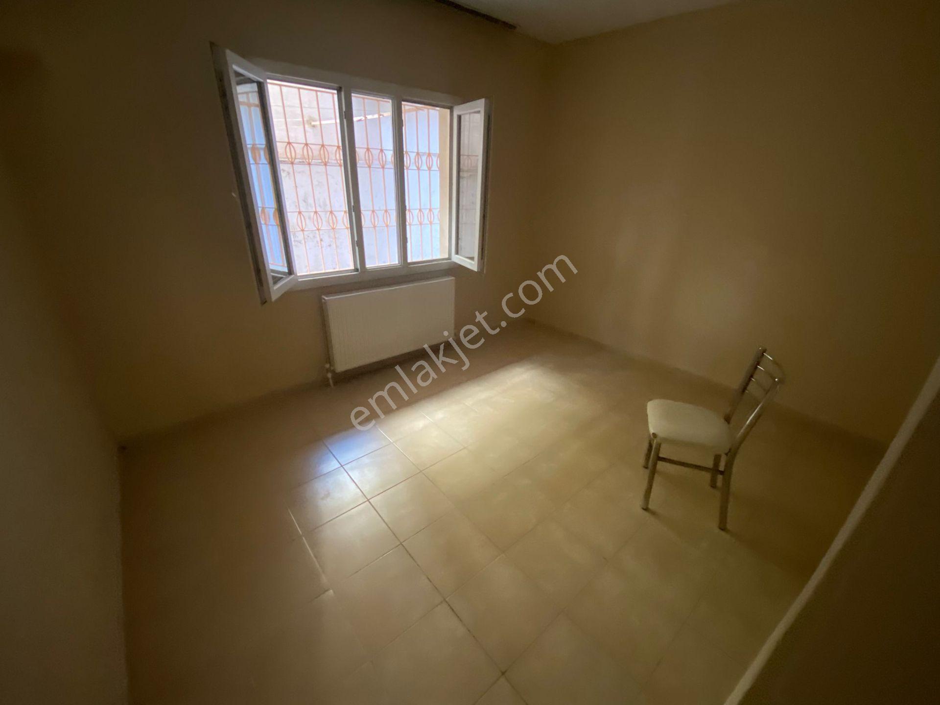 Buca Uçanyol Kavşak Yanı Çamlık Mah.de 2+1 90m2 Dgazlı Y.giriş Ayrı Mutfak Kiralık Daire - Görsel 9