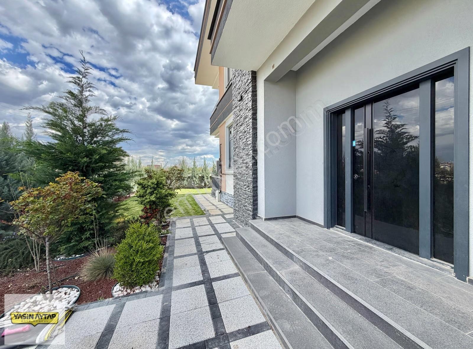 Yasin Aytap'tan Hatip Caddesi Yakını Satılık 5+1 Müstakil Villa - Görsel 3