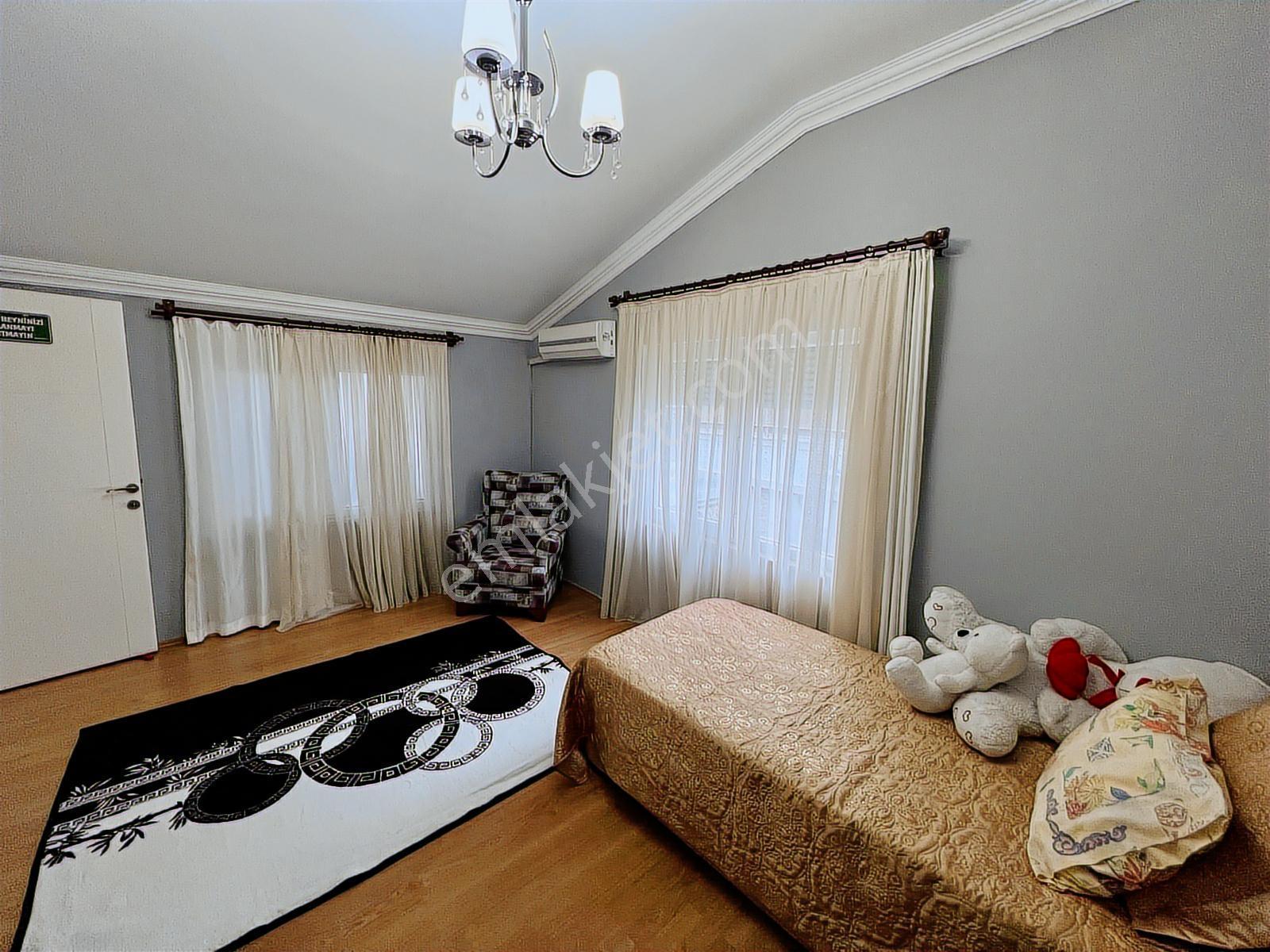 Hurma'da 2+1 Full Eşyalı Dubleks Geniş Kapalı Teraslı Daire - Görsel 22
