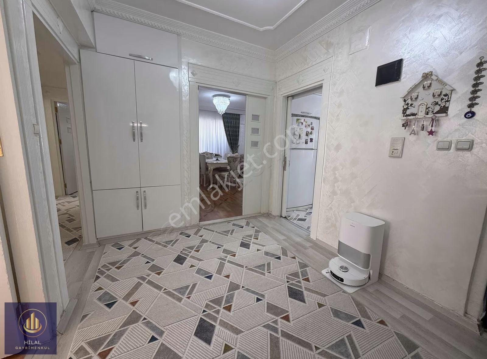 Karataş Merkezde Geniş Bakımlı Arakat Satlık 3+1 Daire - Görsel 28