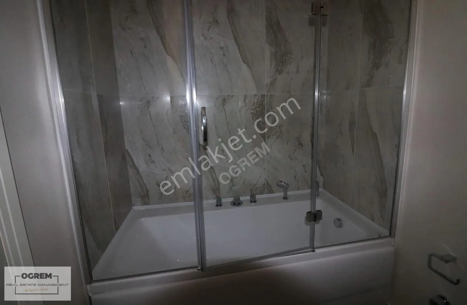 Ataşehir Metropol İstanbul Da Teraslı 4+1 Ofis / Konut - Görsel 5
