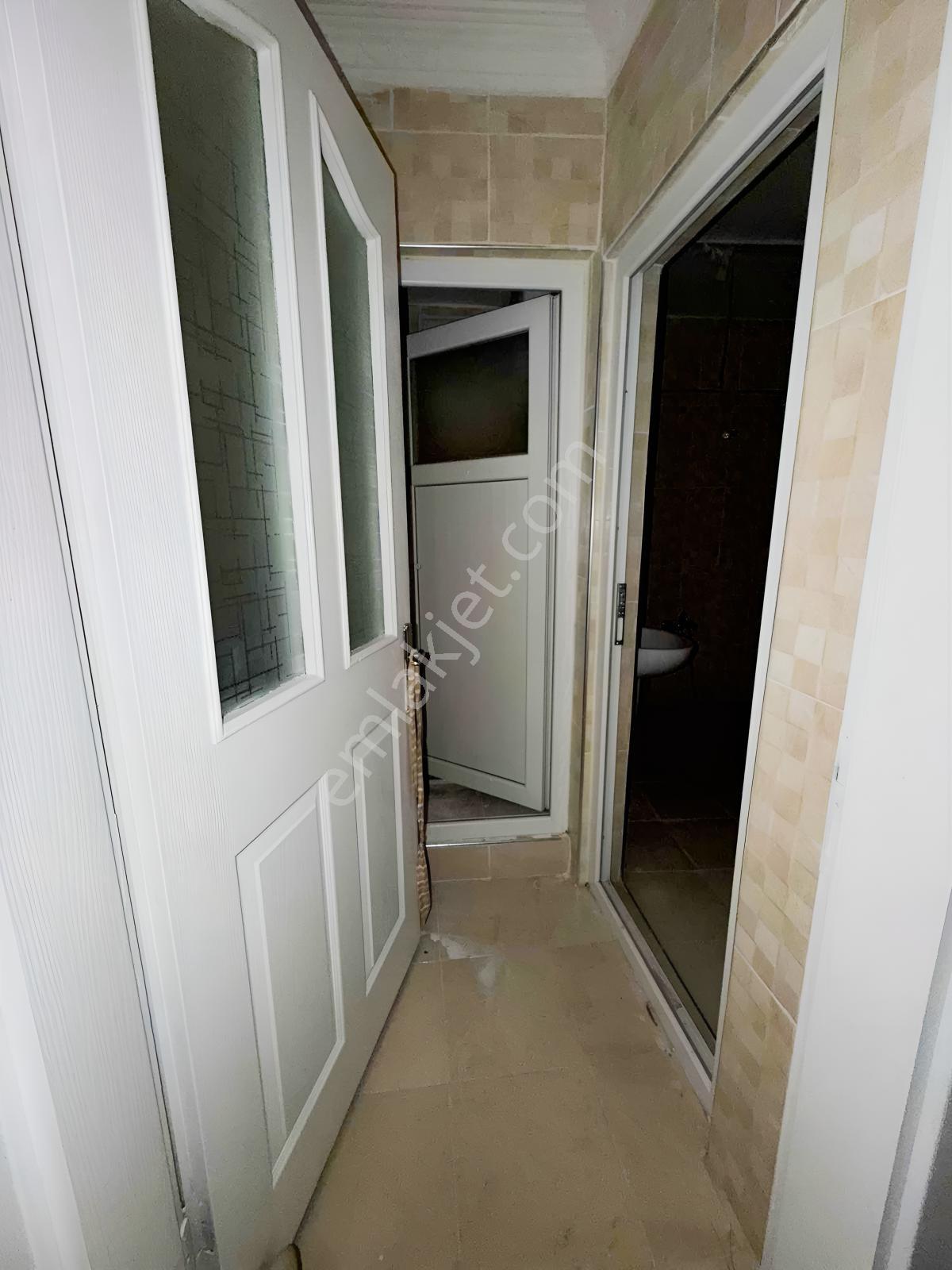 Hüdavendigarda Geniş Ve Bakımlı 3+1 Kiralık Daire - Görsel 7
