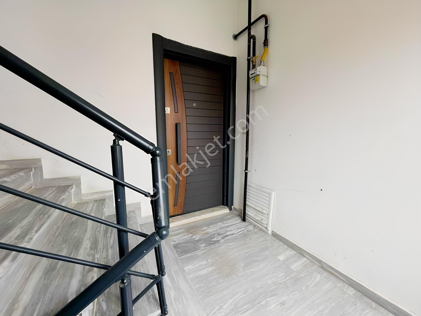 Remax Desıgn Zübeyde Hanım Caddesi Üzeri 2+1 Kiralık Daire - Görsel 5