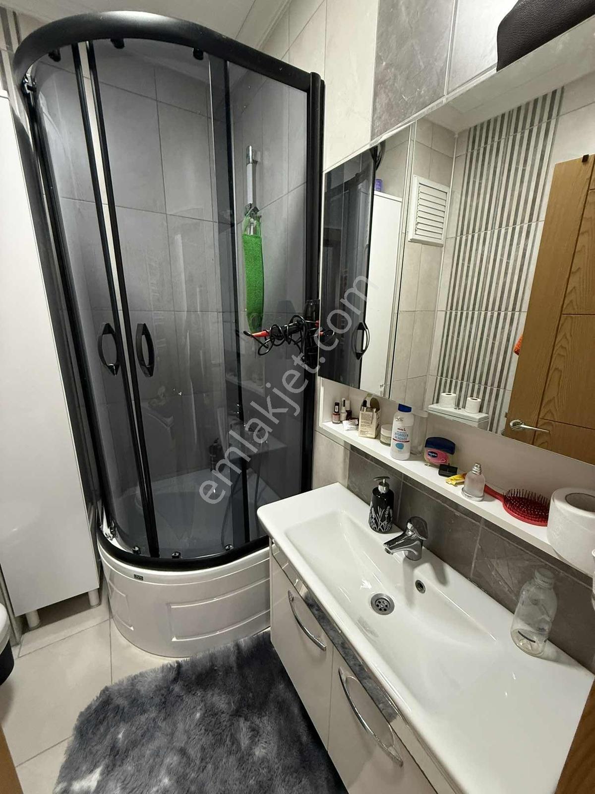Beylikdüzü Yakupluda Kiralık Eşyalı 1+1 Teras Katı Hazır Daire - Görsel 30