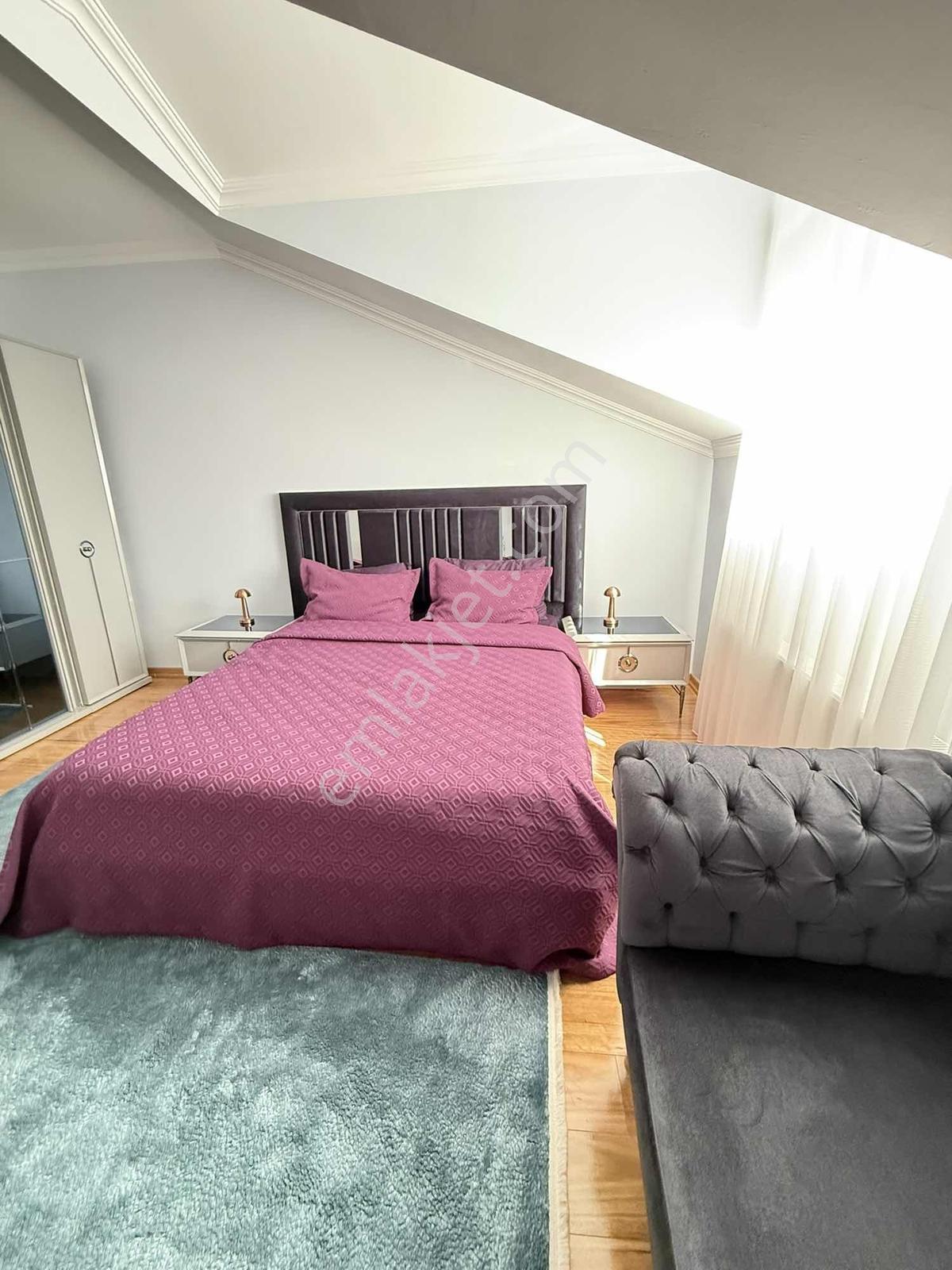 Beylikdüzü Yakupluda Kiralık Eşyalı 1+1 Teras Katı Hazır Daire - Görsel 24