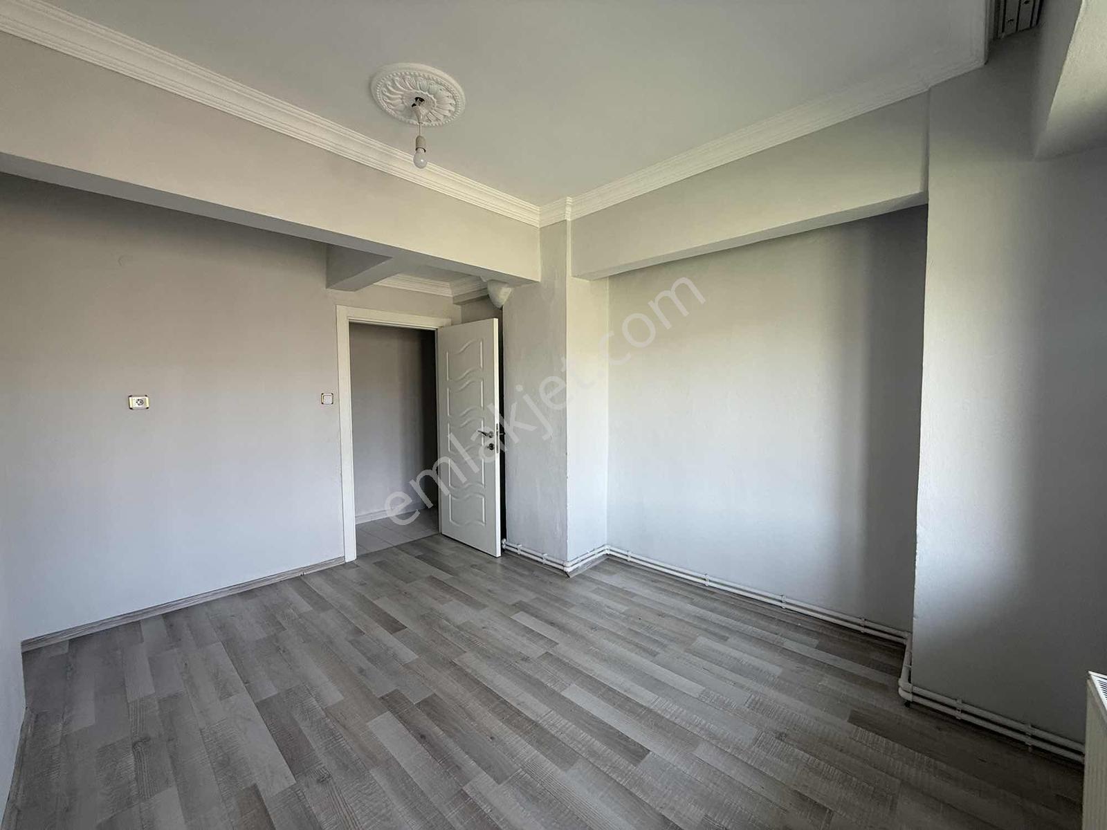 Remax Dem'den Arslanlı Mah.satılık 3+1geniş Daire - Görsel 7