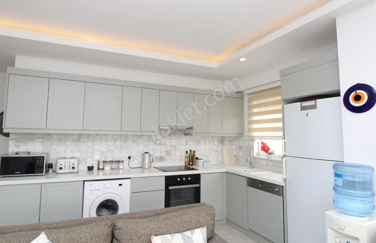 King Cleadore 1 Sitesinde Masrafsız Eşyalı Ara Kat Daire | Tekce - Görsel 5