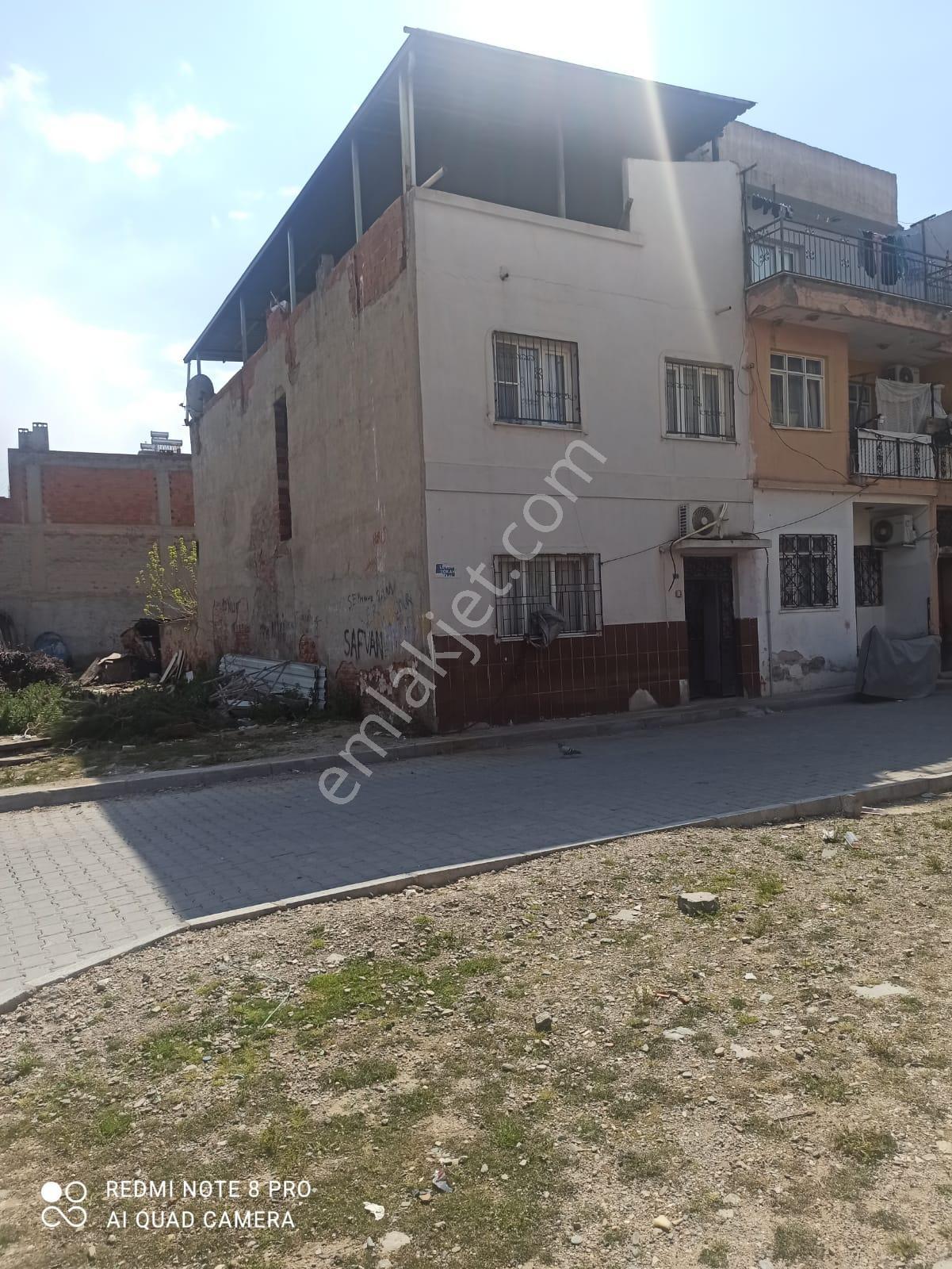 Turgutlu 7 Eylül Mahallesinde Komple Satılık Üç Katlı Bina - Görsel 9