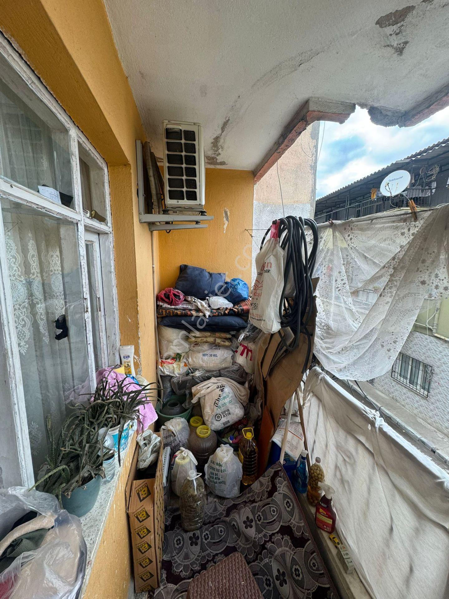 Turgutlu 7 Eylül Mahallesinde Komple Satılık Üç Katlı Bina - Görsel 15