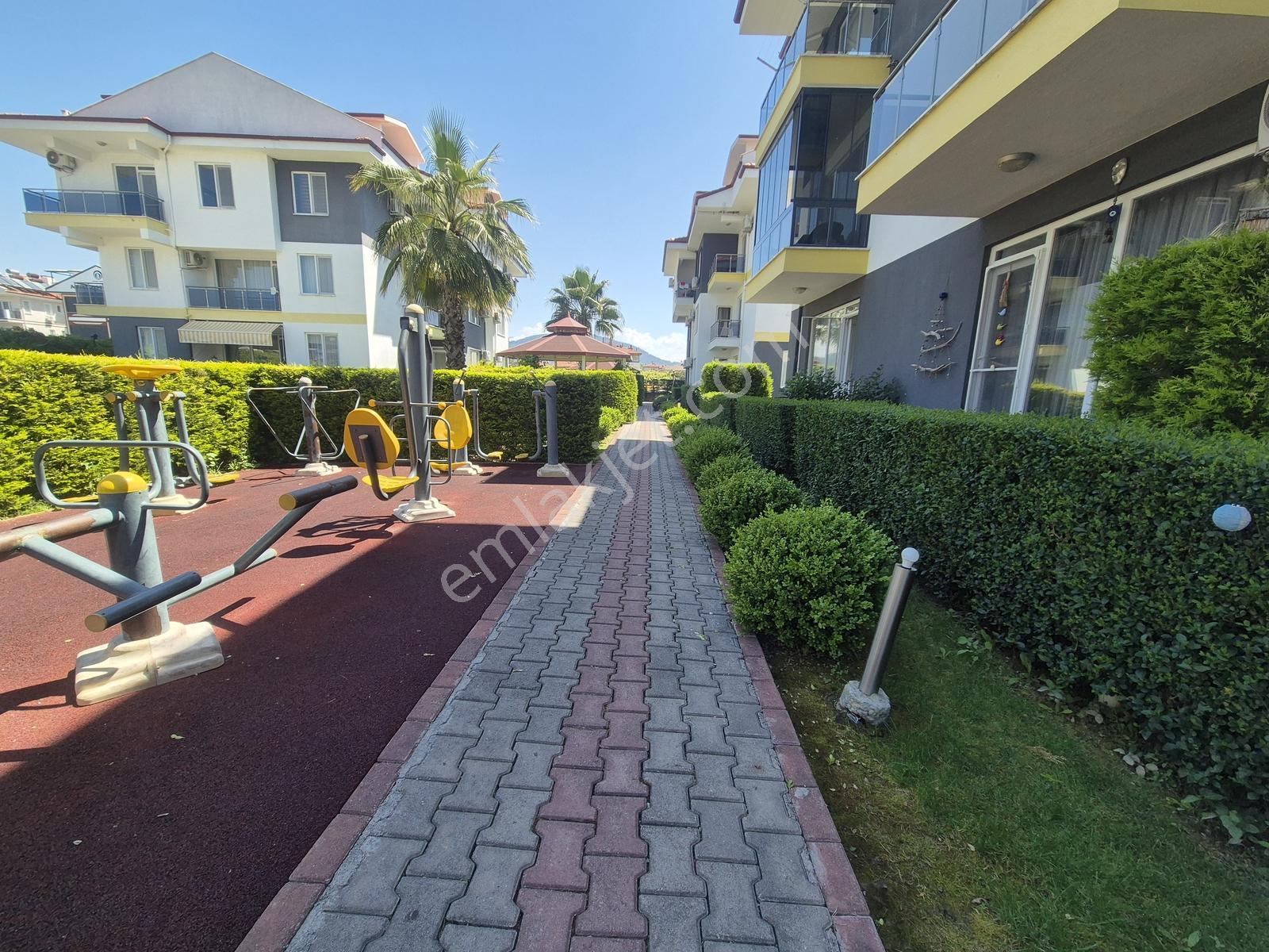Dalaman Merkezde Havuzlu Sitede 2+1 Eşyalı Satılık Daire - Görsel 9