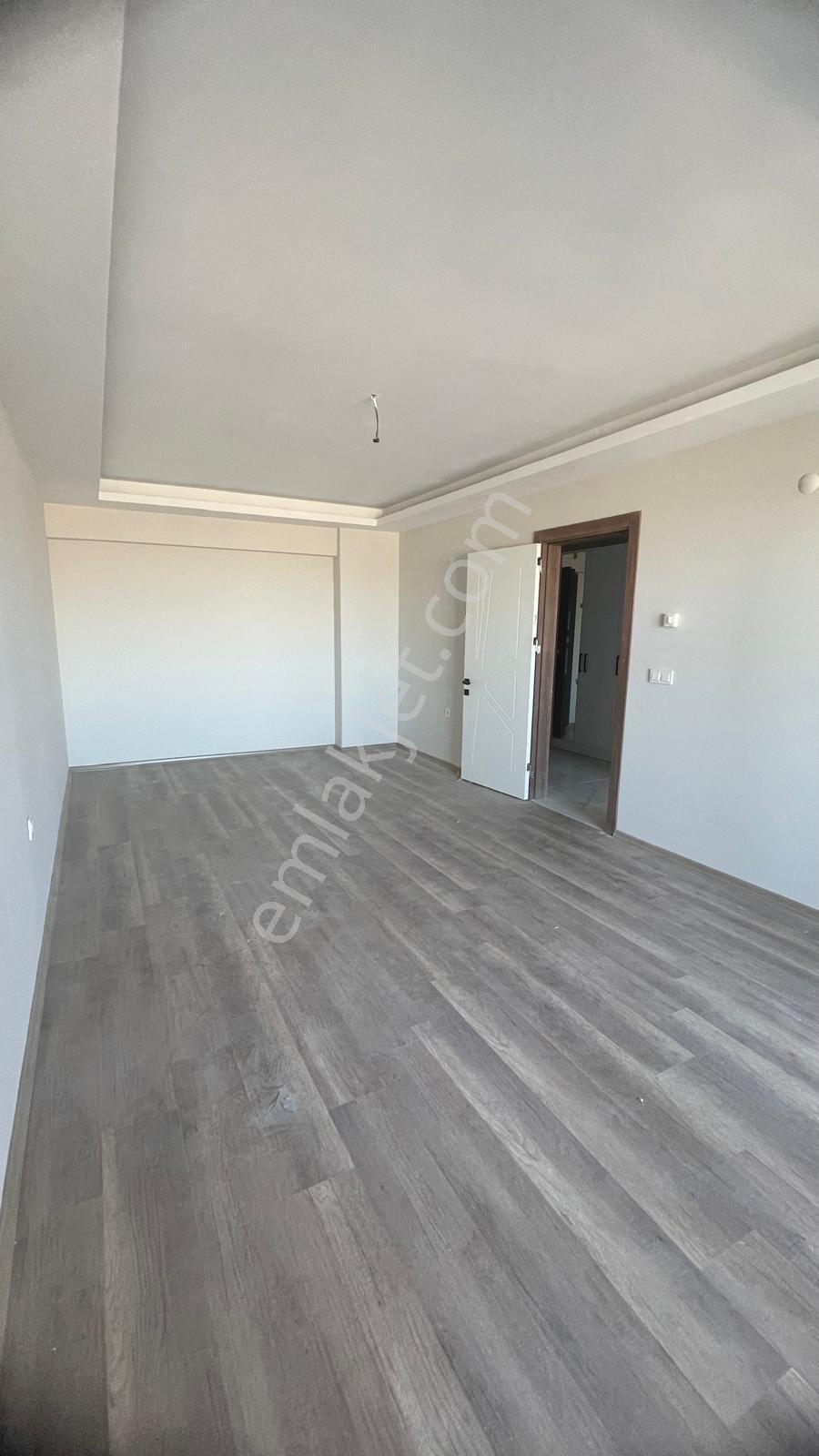 Faruk Güler Gayrimenkulden Gülerkent'te 3+1 Kiralık Daire - Görsel 8