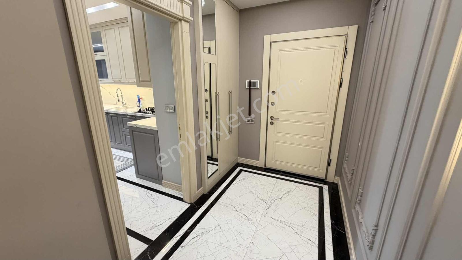 The İstanbul Evlerinde Ultra Lüks 2+1 Eşyalı Kiralık Daire - Görsel 22