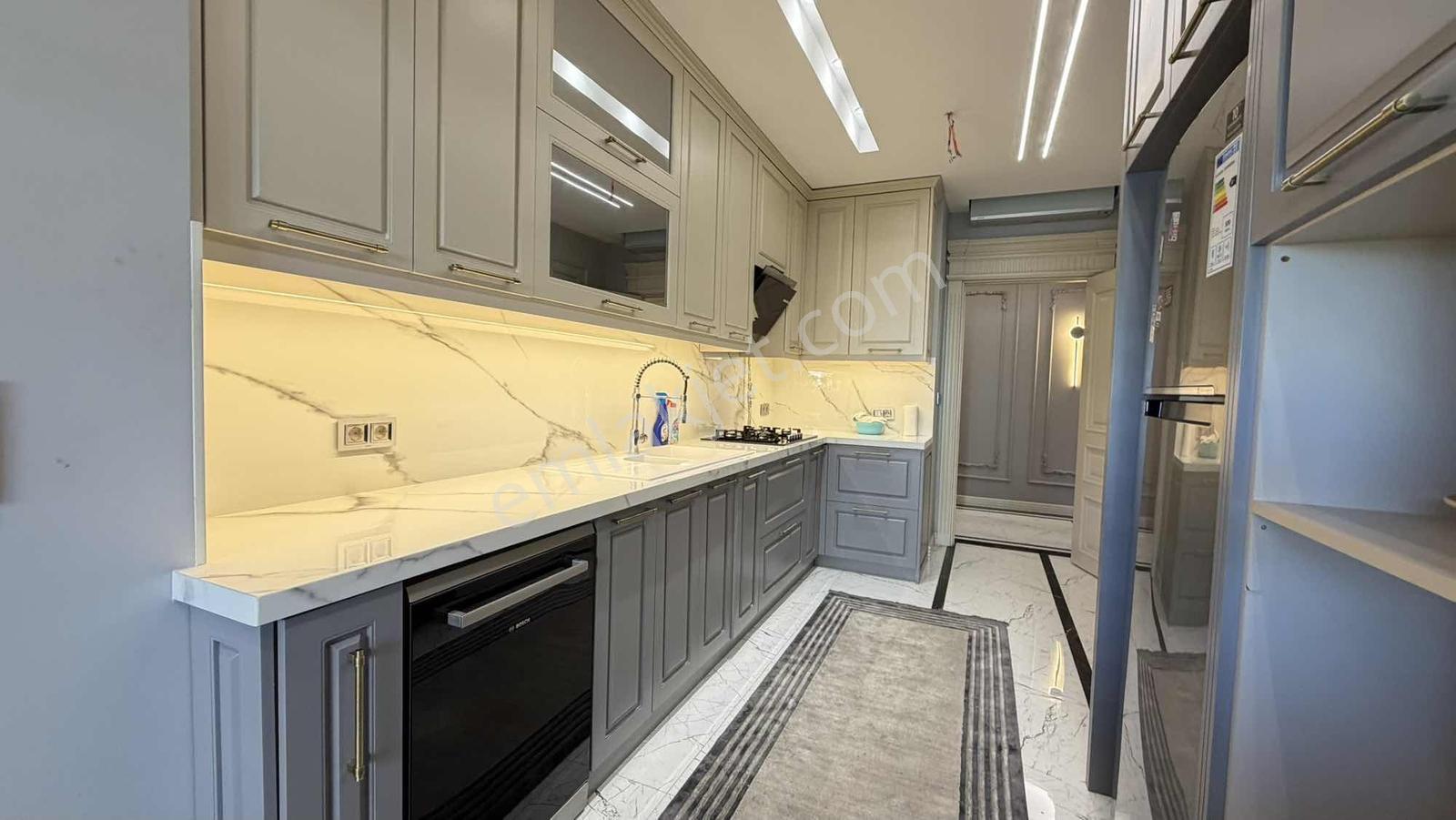 The İstanbul Evlerinde Ultra Lüks 2+1 Eşyalı Kiralık Daire - Görsel 29