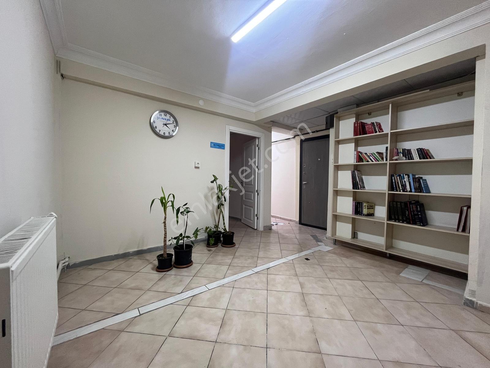 Çarşı Merkez De Kiralık 3+1 Ofis Daireler - Görsel 3