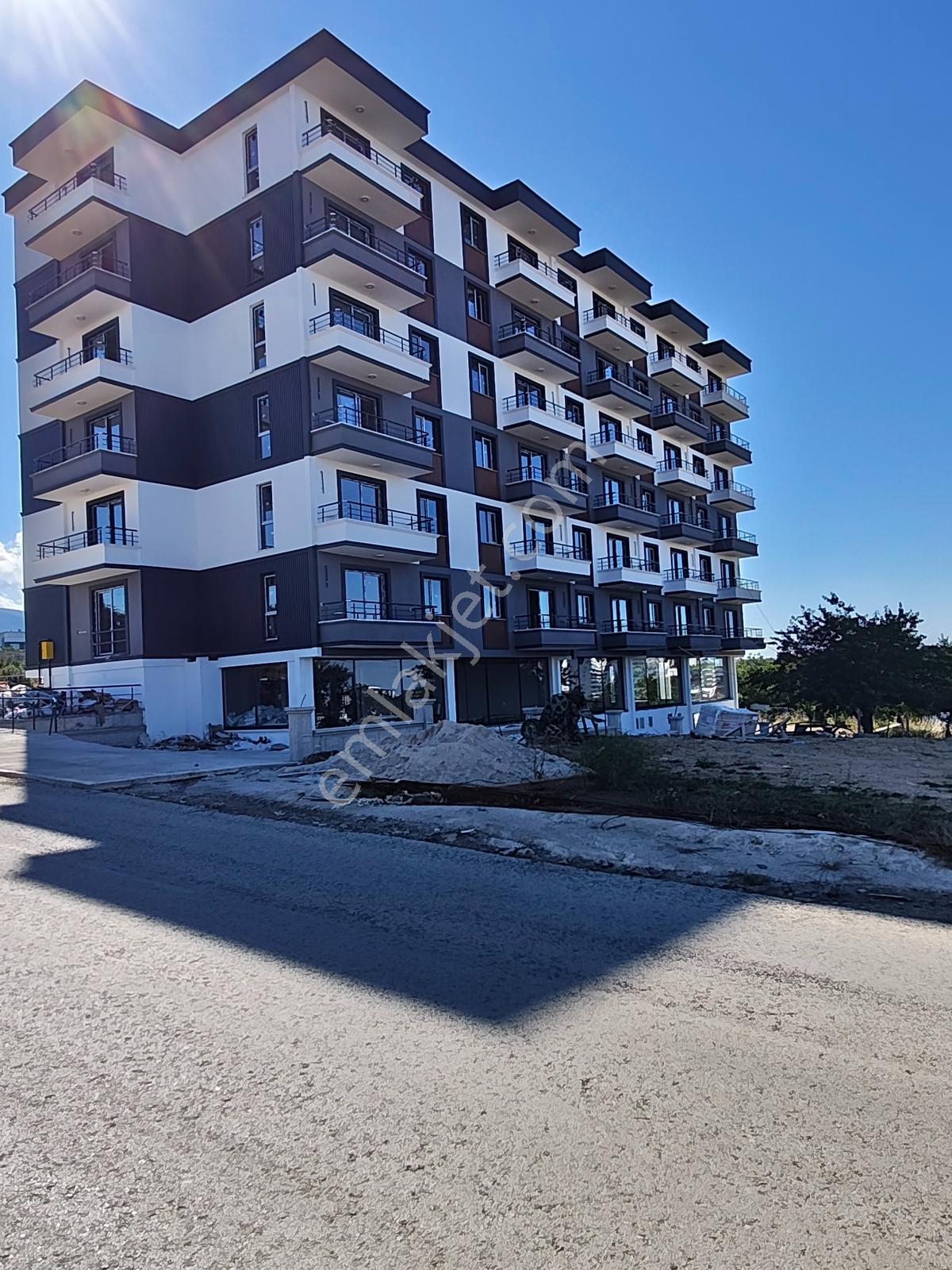 Atakum Büyükoyumca Pamuklu Blv. Cephe Satılık 1+1 Daire