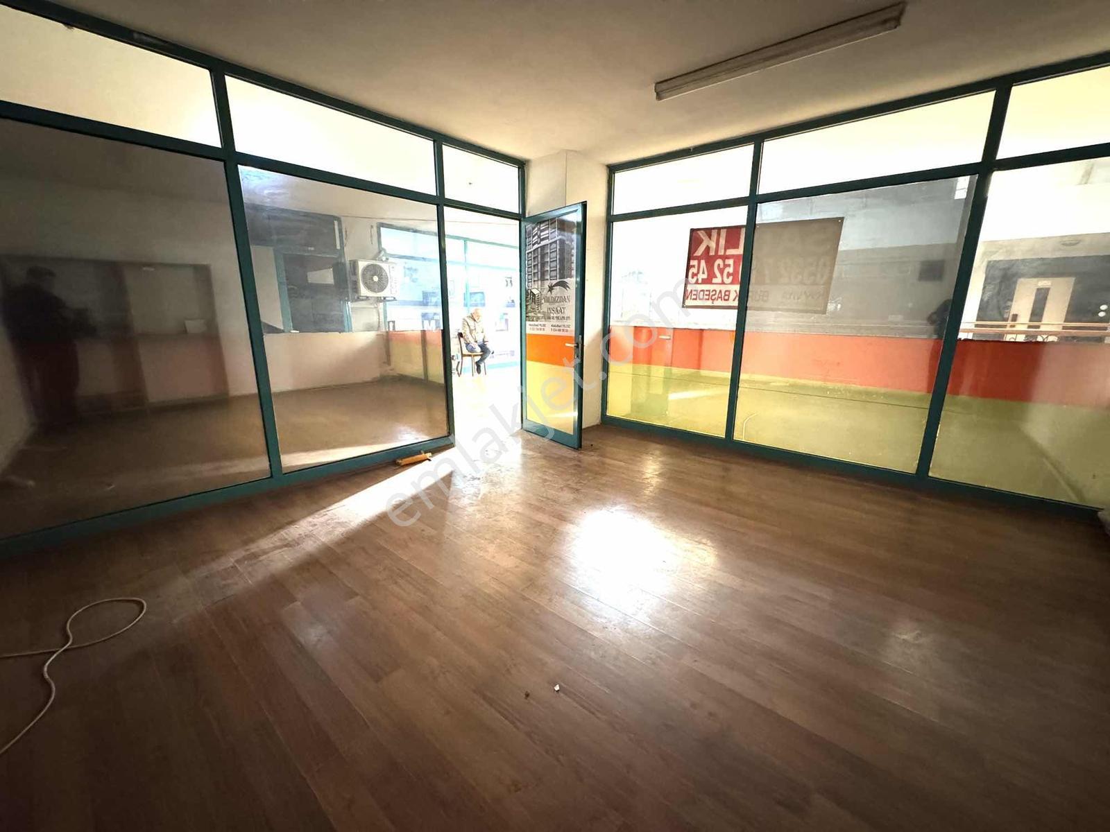 Çiğli Ataşehir Yağcı İş Merkezinde Yatırımlık Satılık Ofis - Görsel 12