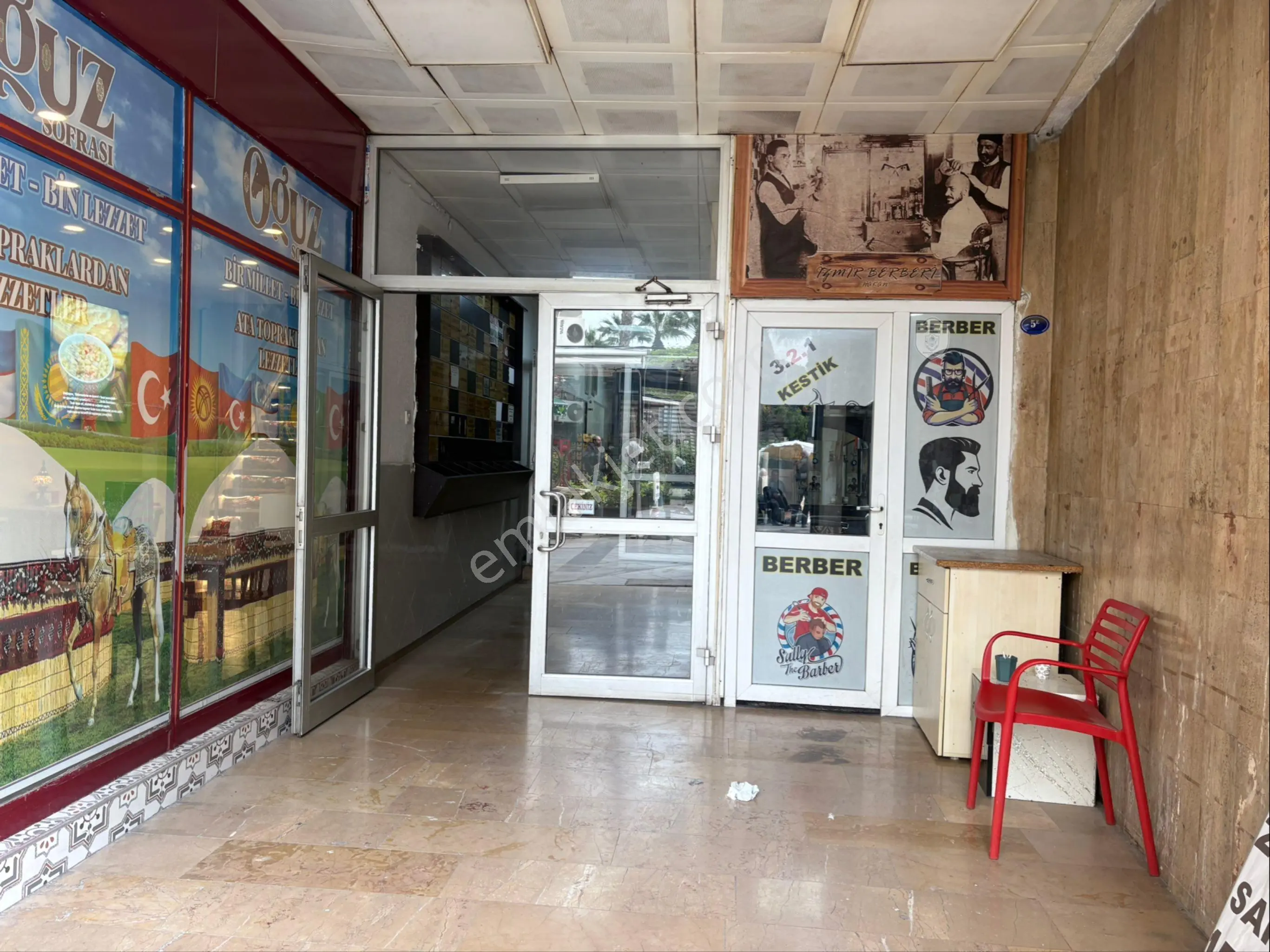 İzmir Kemeraltı Konak Saray İş Hanında Satılık Ofis - Görsel 2