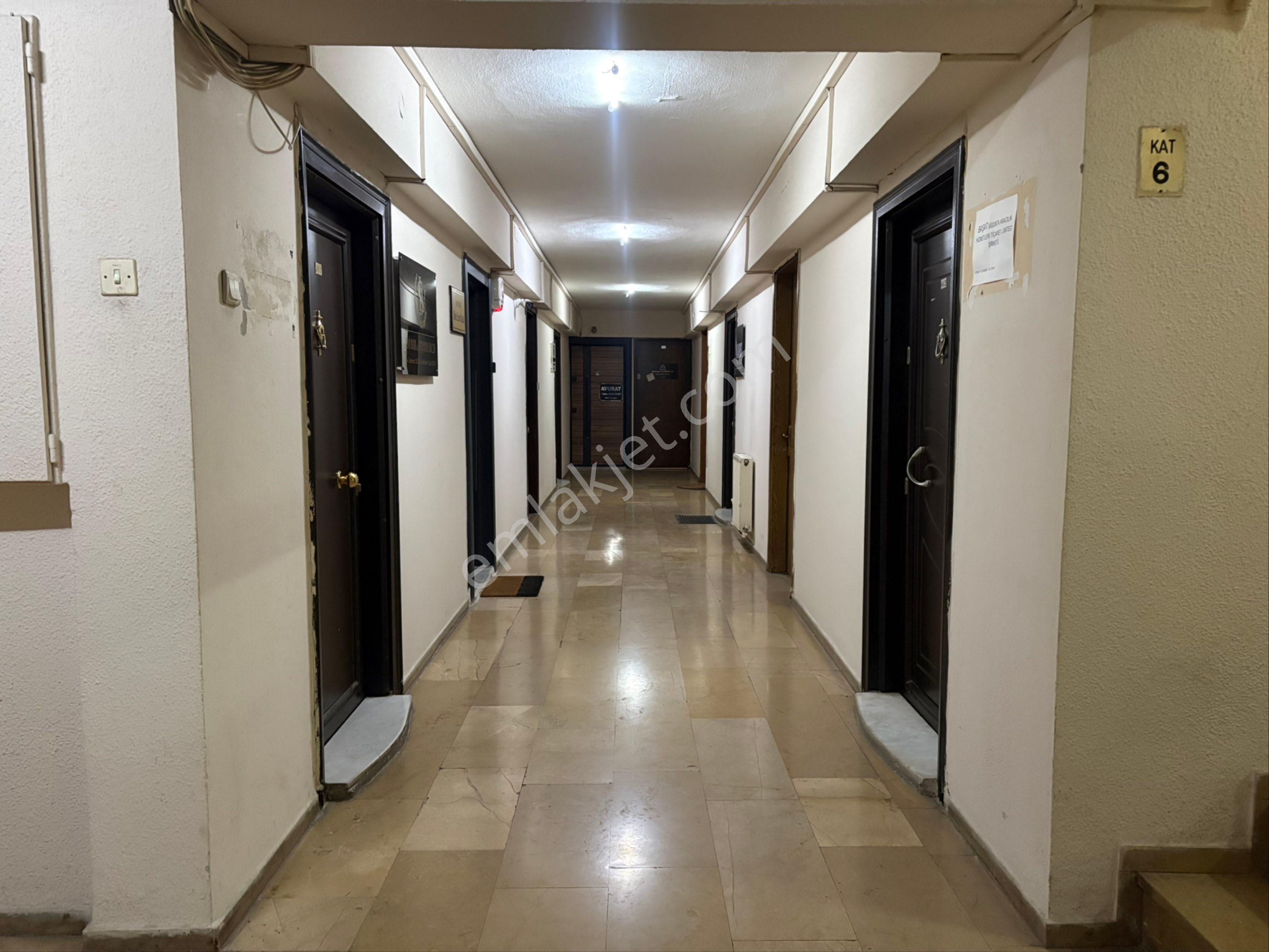 İzmir Kemeraltı Konak Saray İş Hanında Satılık Ofis - Görsel 22