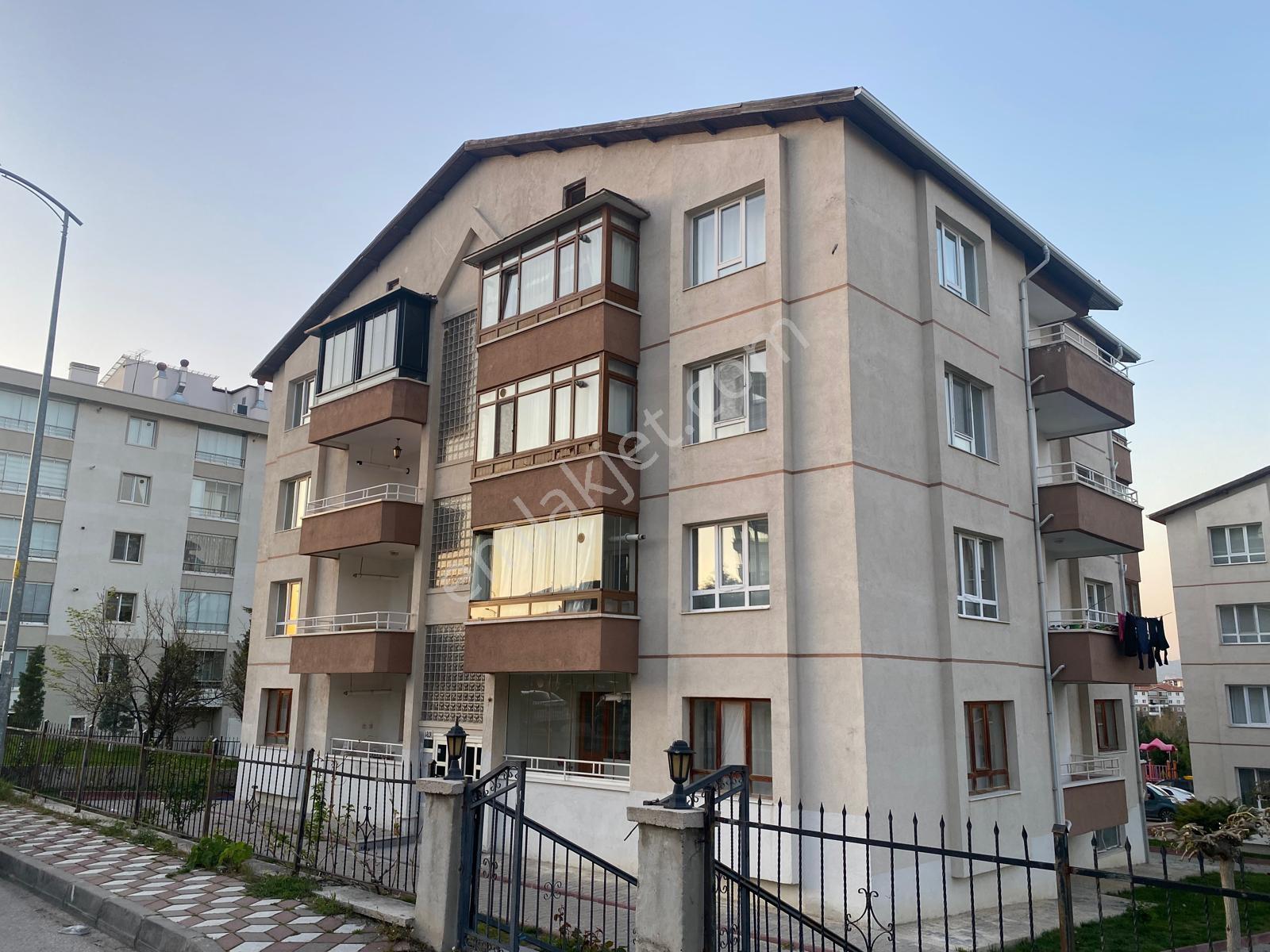 Ulaş Emlak Elvankent Ayyıldız'da Site İçerisinde Mantolamalı - Görsel 20