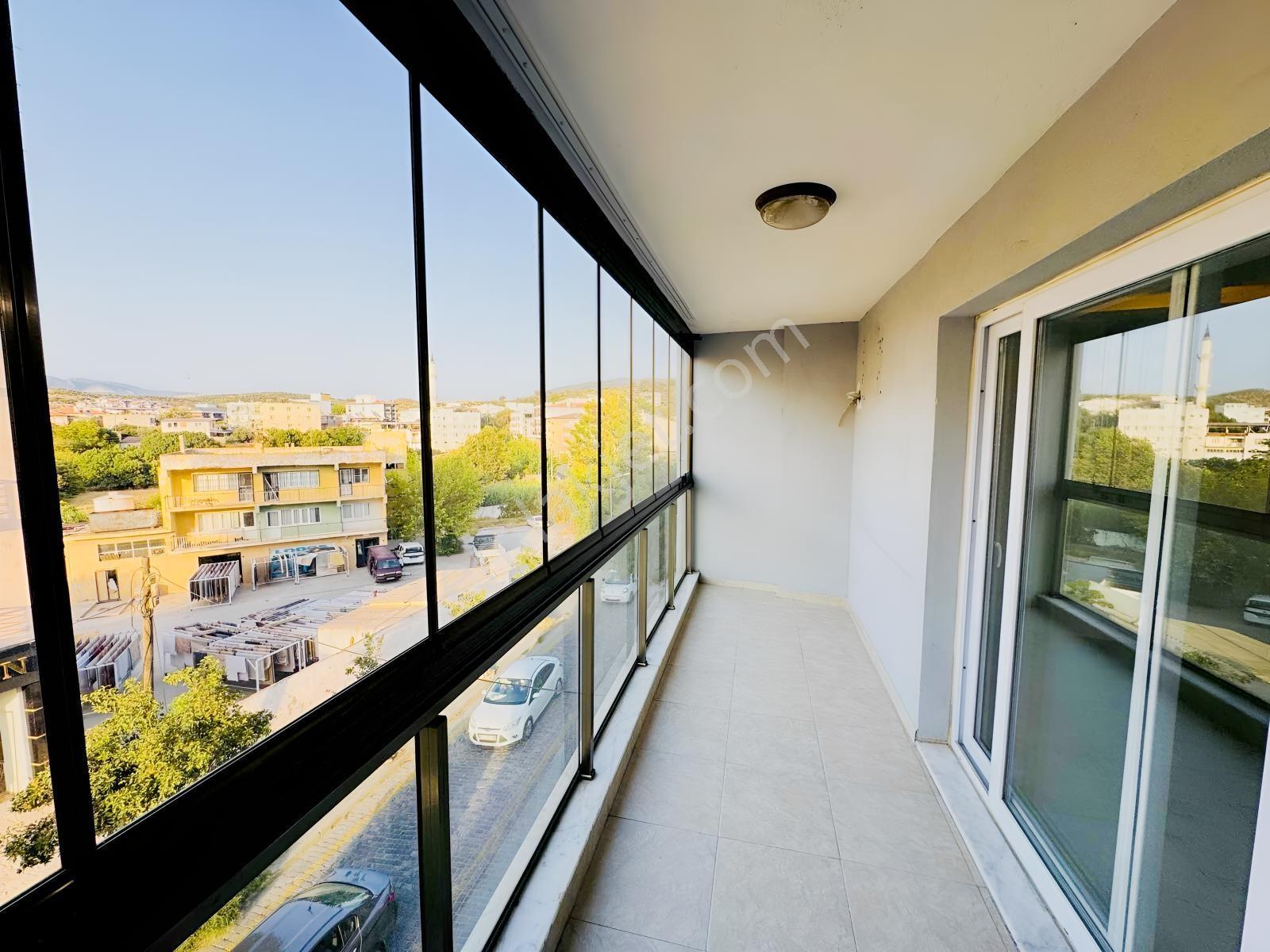 Kuşadası Davutlar'da Ara Kat 130 M2 Satılık 3+1 Daire - Görsel 8