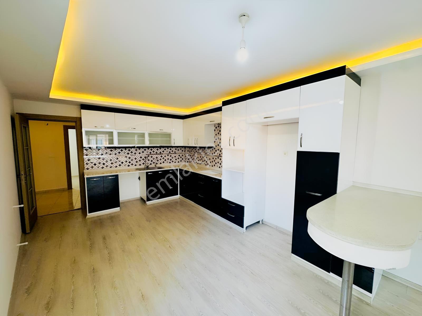 Kuşadası Davutlar'da Ara Kat 130 M2 Satılık 3+1 Daire - Görsel 32