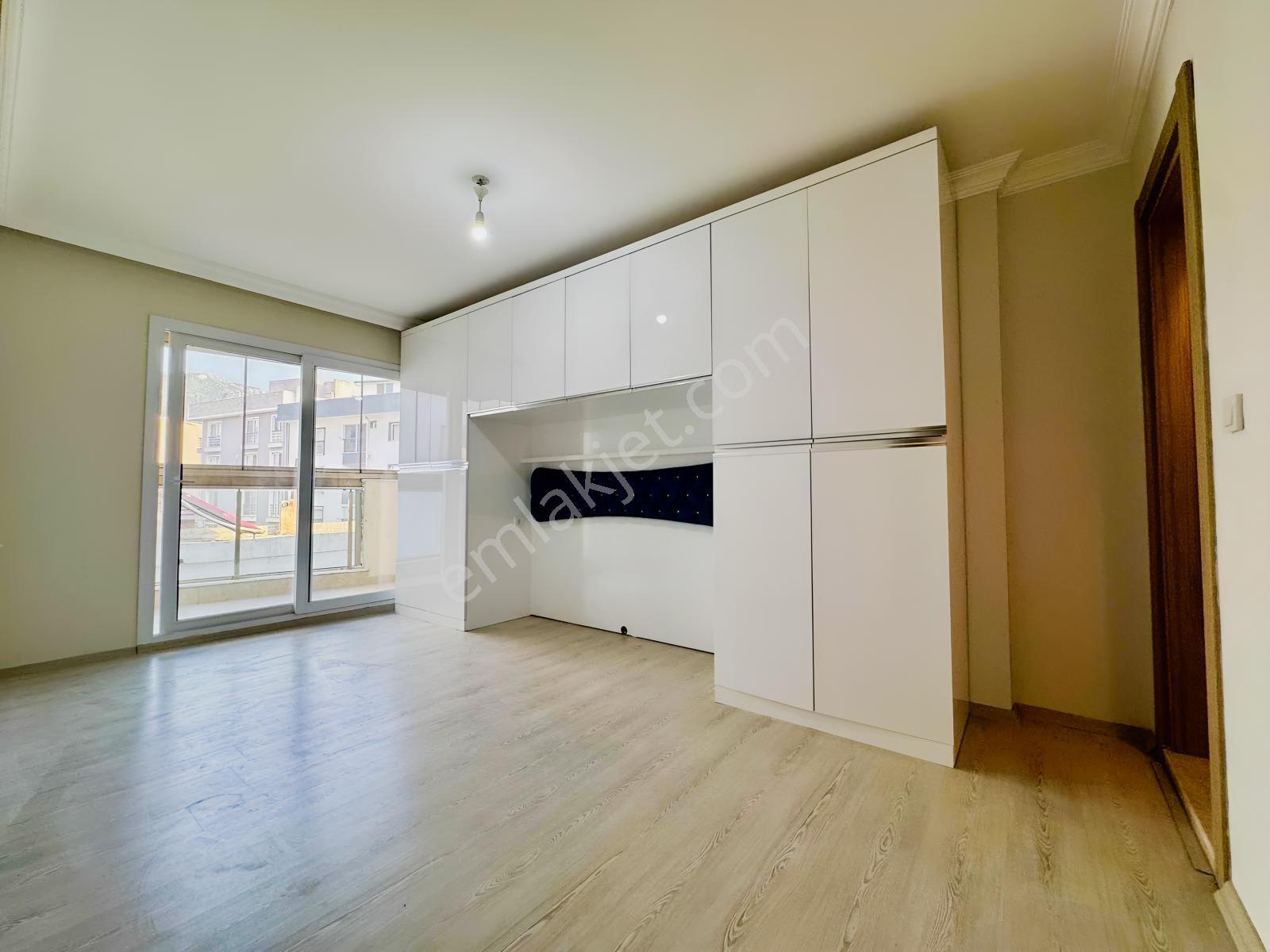 Kuşadası Davutlar'da Ara Kat 130 M2 Satılık 3+1 Daire - Görsel 12