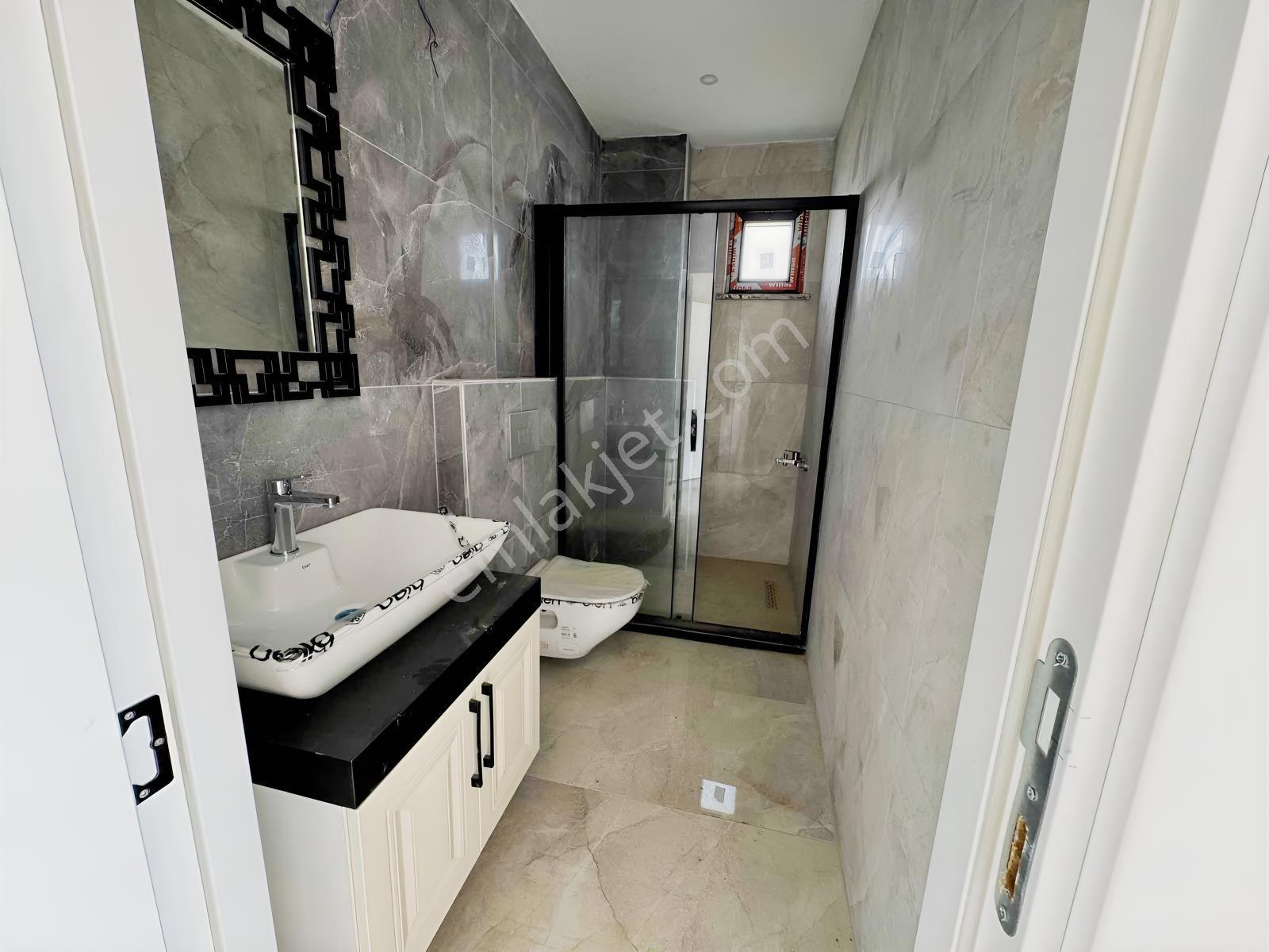 Büyükçekmece Güzelce Müstakil Bahçeli Lüks 6+1 Satılık Villa - Görsel 8