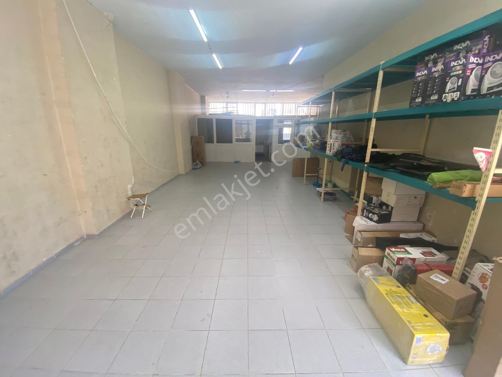 Yunus Emre Caddesine 1.paralelde 120m2 Düz Giriş Dükkan - Görsel 4