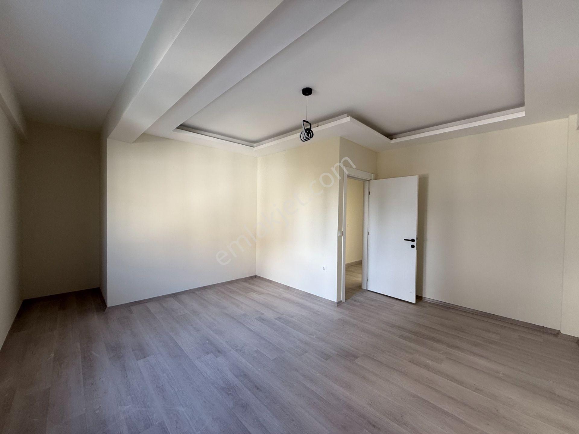 Seferihisar Tepecik Mahallesi’nde Bahçeli • Verandalı • Yerden Isıtmalı Sıfır Kiralık Geniş Villa - Görsel 7