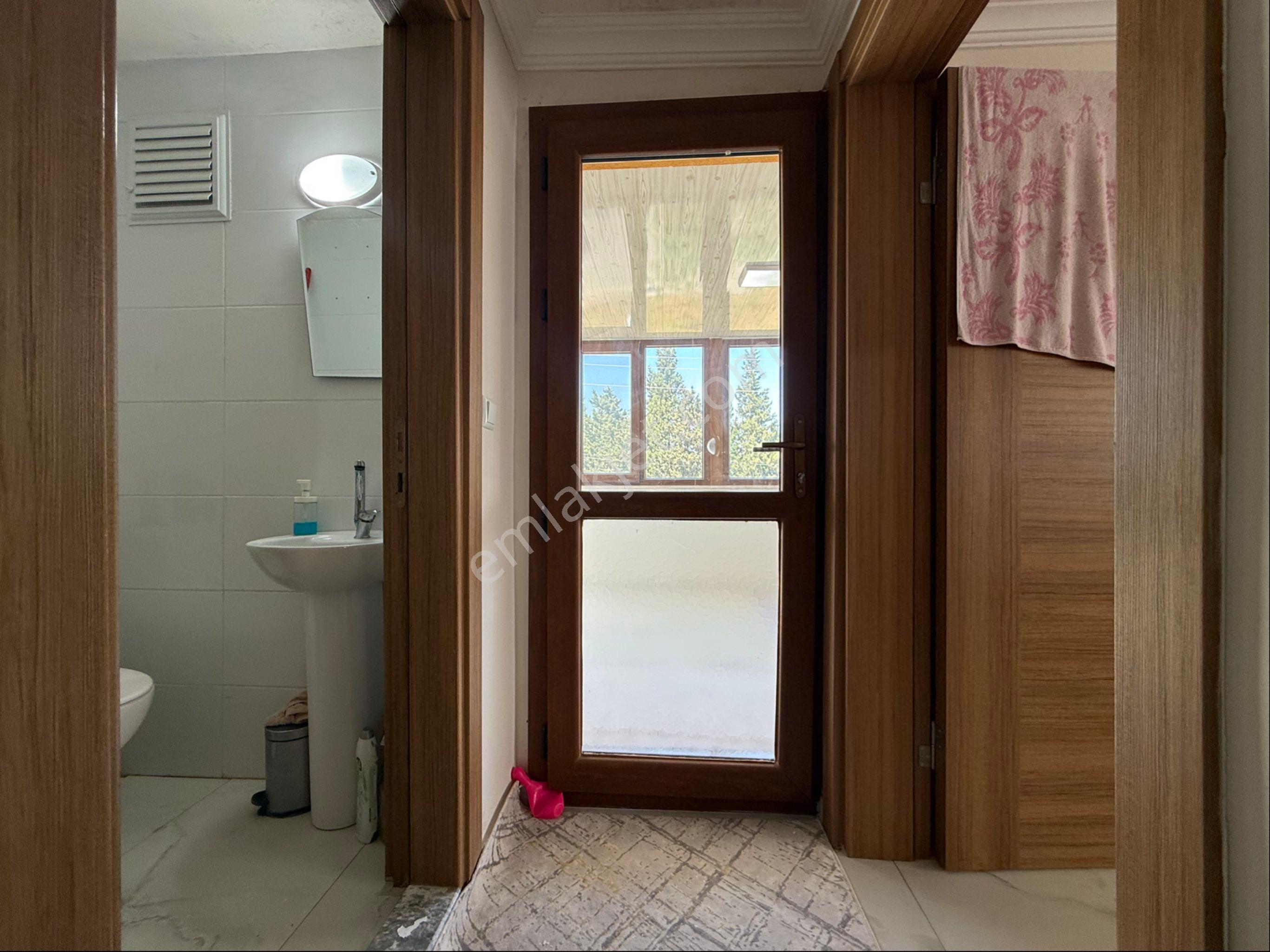 Seferihisar Doğanbey'de Satılık 2+1 Bahçeli Full Eşyalı Villa - Görsel 27