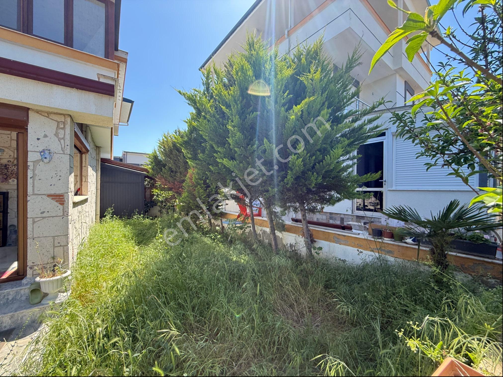 Seferihisar Doğanbey'de Satılık 2+1 Bahçeli Full Eşyalı Villa - Görsel 13