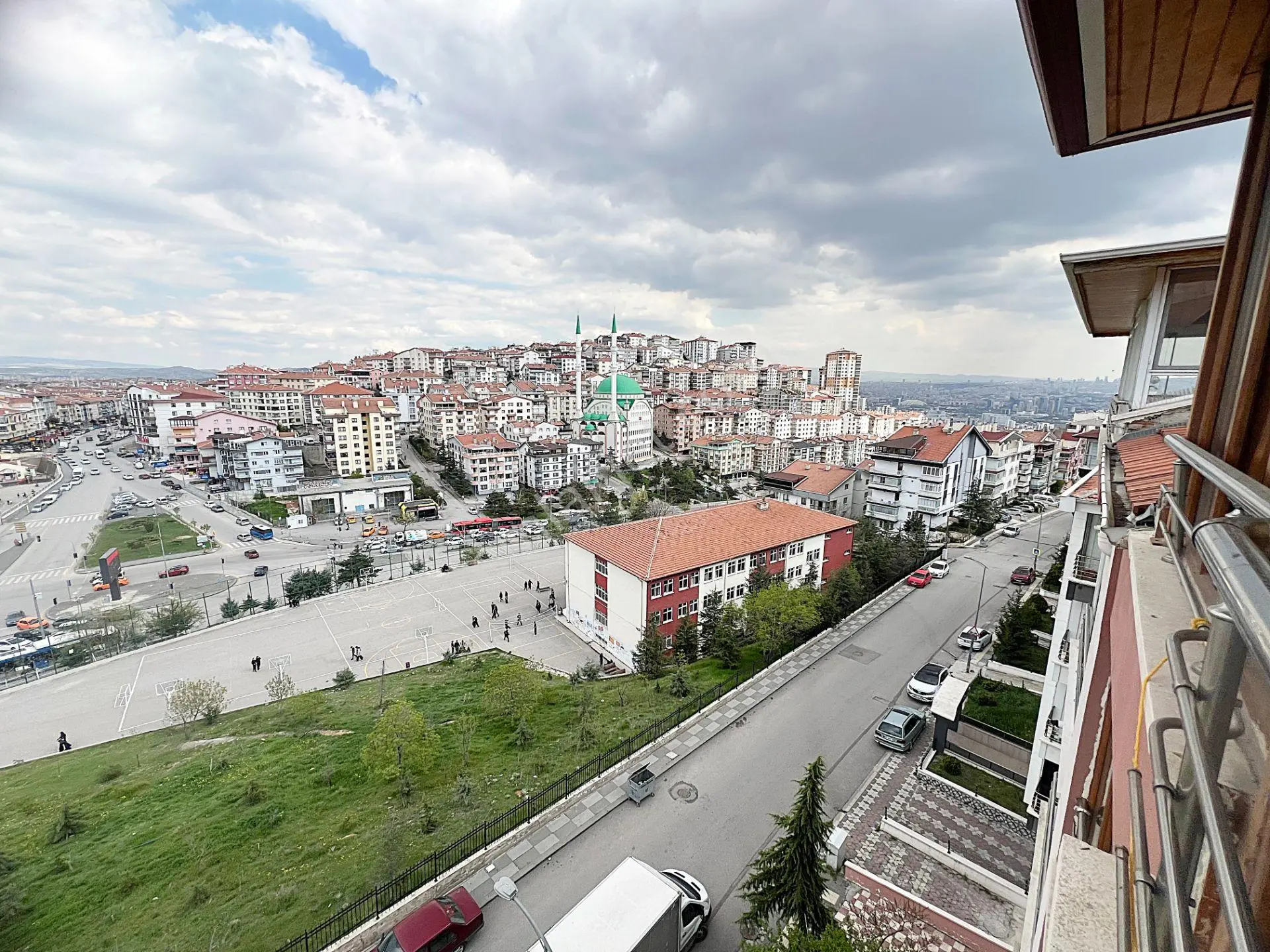 Yozgat Blvr Cephe Çift Giriş Manzaralı Kapalı Teras Ve Otopark - Görsel 3
