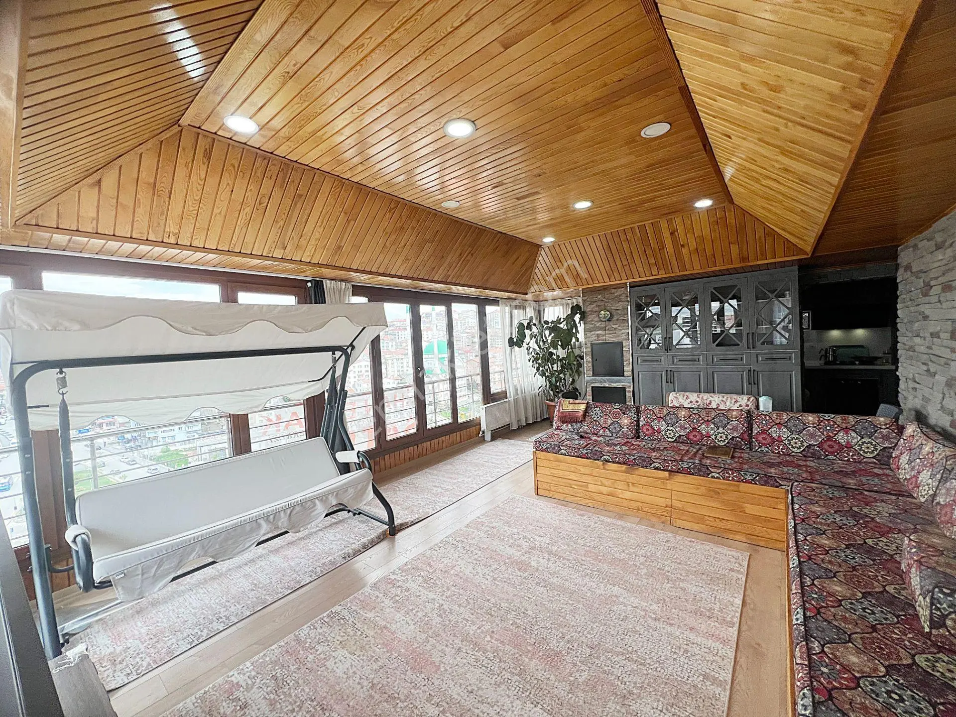 Yozgat Blvr Cephe Çift Giriş Manzaralı Kapalı Teras Ve Otopark - Görsel 4